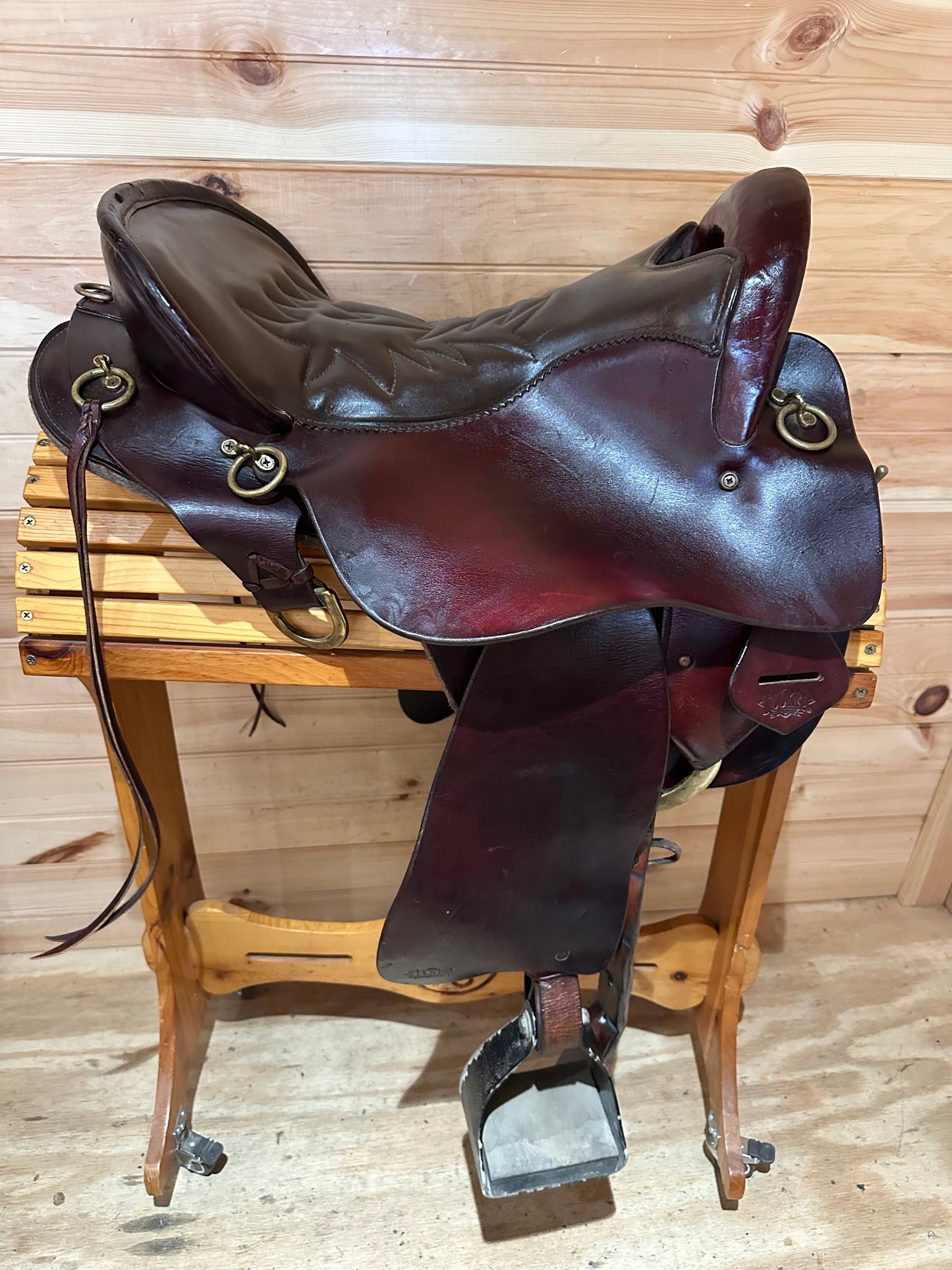 16.5” Tucker Endurance Trail Saddle Model 159