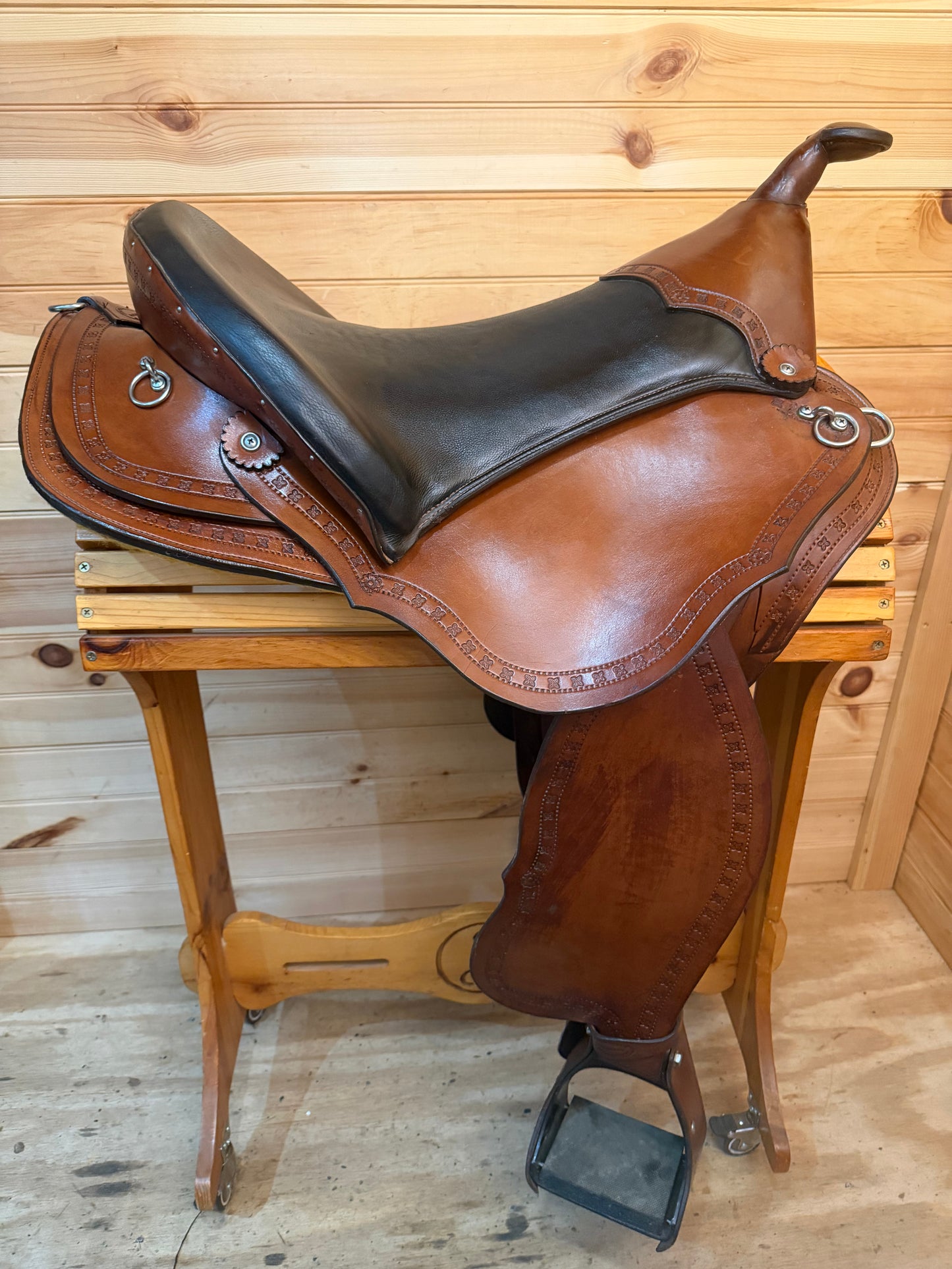 17” Brenneman’s Gaited Western Trail Saddle 080754