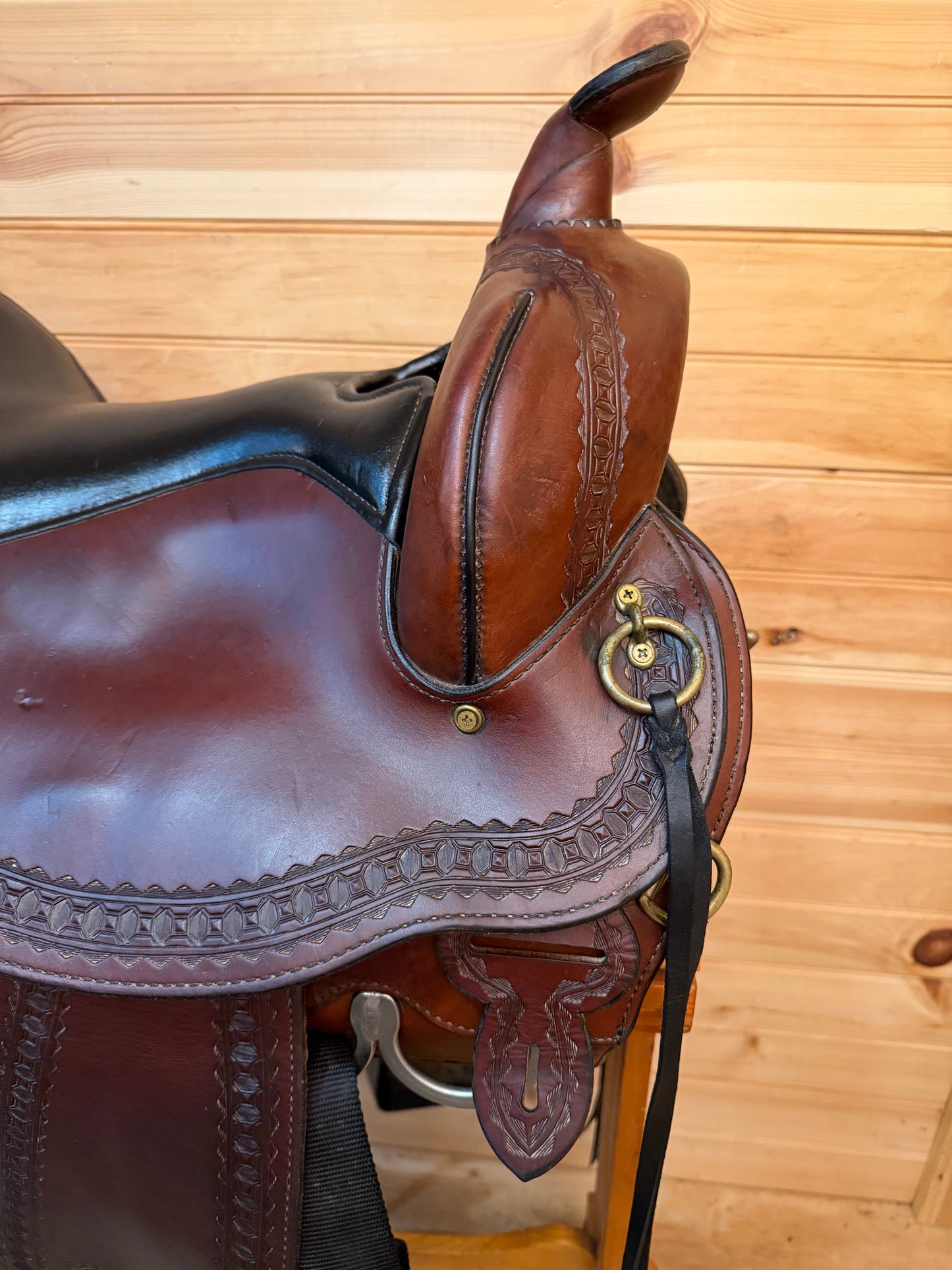 17” Circle Y Yosemite SupeRide Gaited Trail Saddle Model 3875