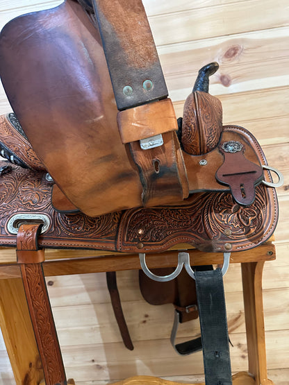 16” Circle Y High Horse Jewel Western Barrel Saddle Model 6224 (2017)