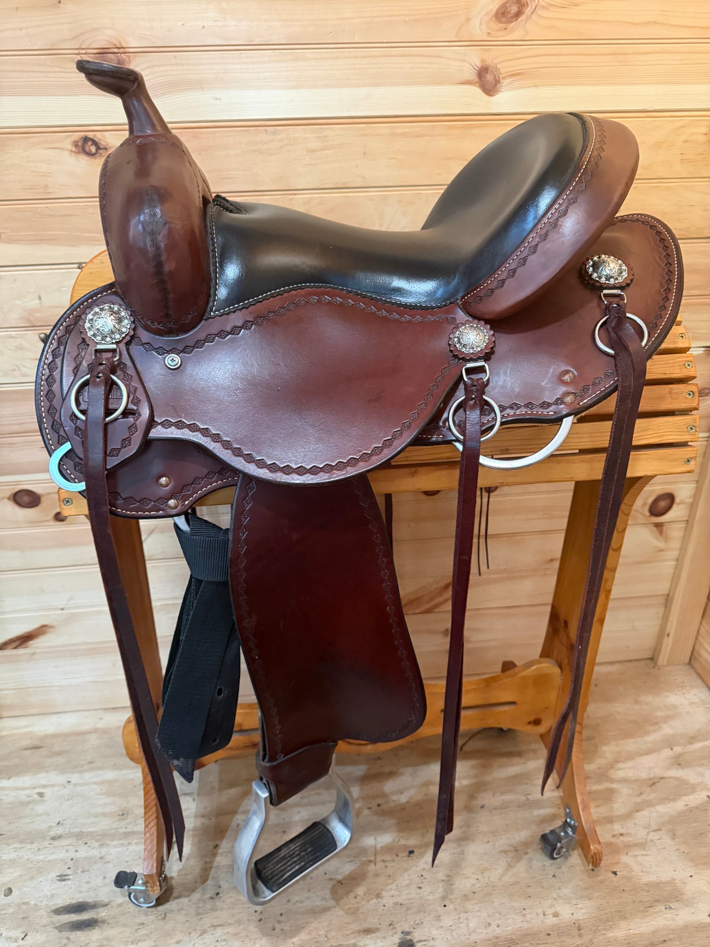 15” Cashel Round Skirt by Martin Saddlery Western Trail Saddle (2022)