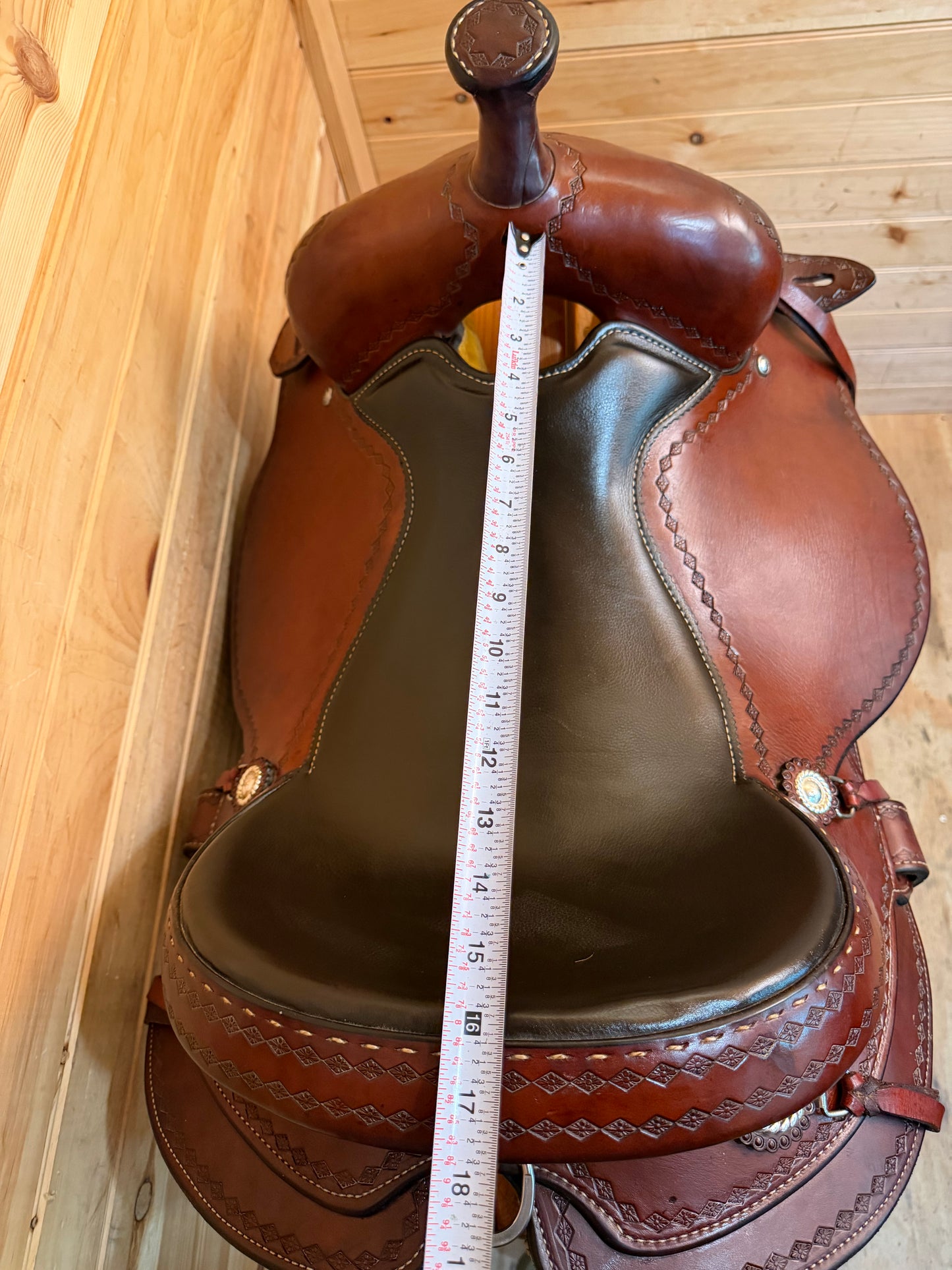 16” Cashel Round Skirt by Martin Saddlery Western Trail Saddle