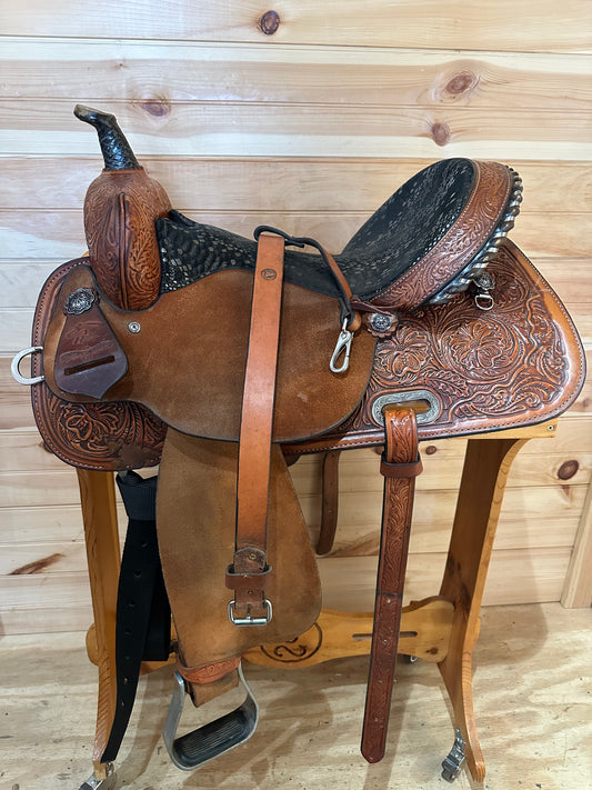 16” Circle Y High Horse Jewel Western Barrel Saddle Model 6224 (2017)