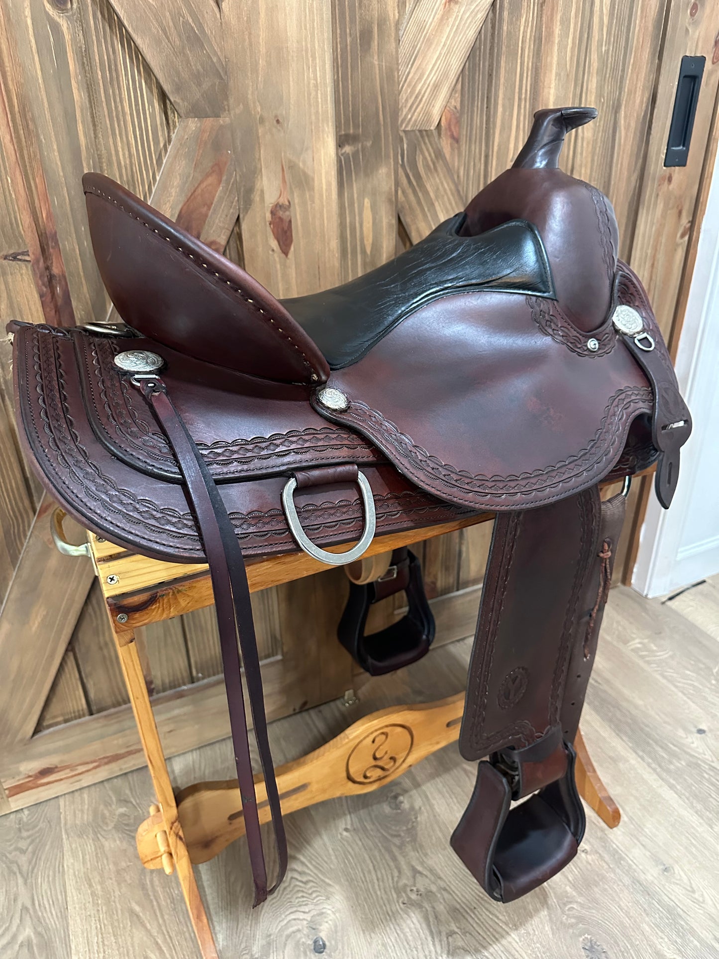 17” Circle Y Durango Flex-Lite Mule Western Trail Saddle Model # 1155