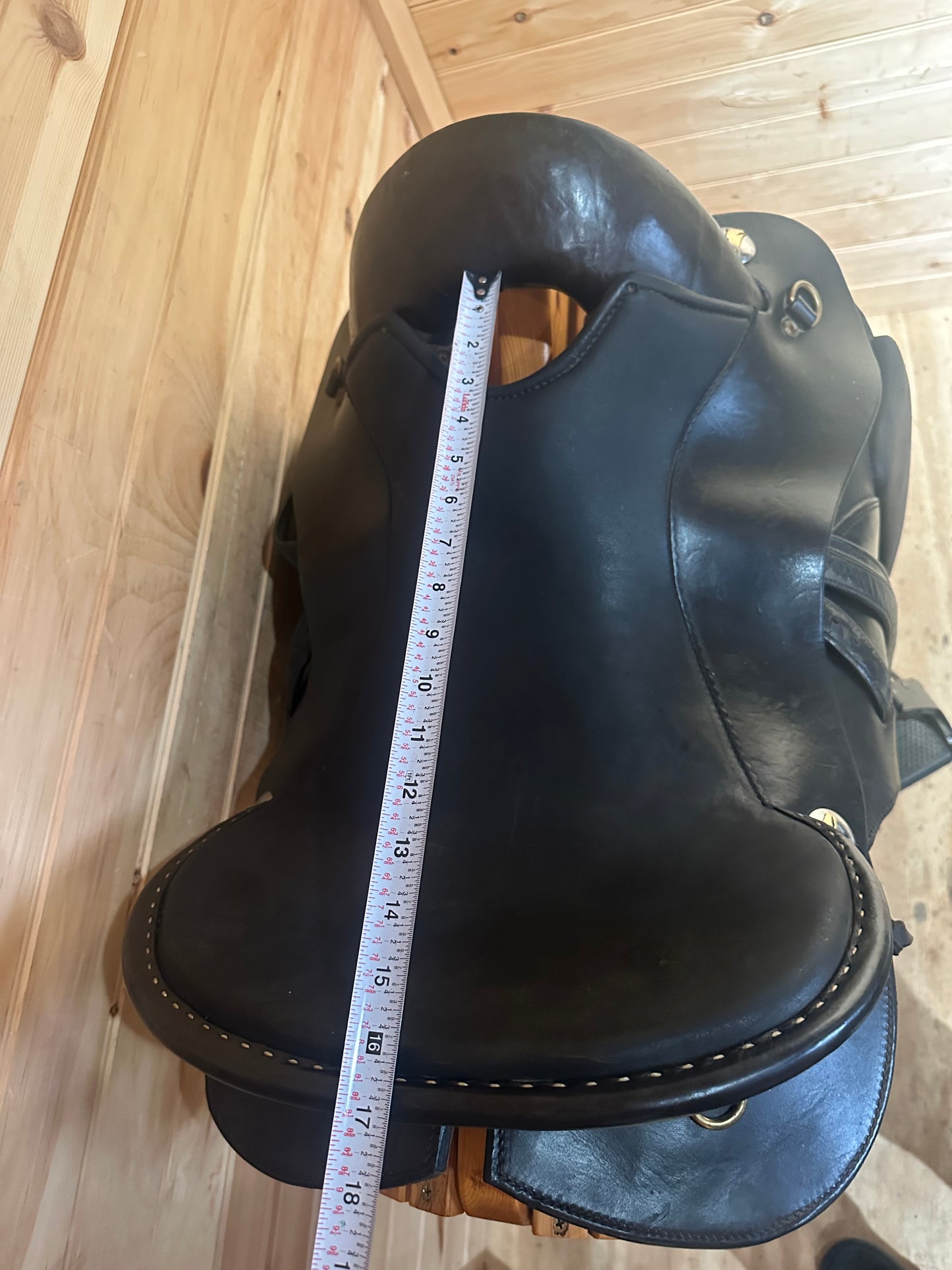 16.5” Parelli Hybrid Cruiser Endurance Saddle