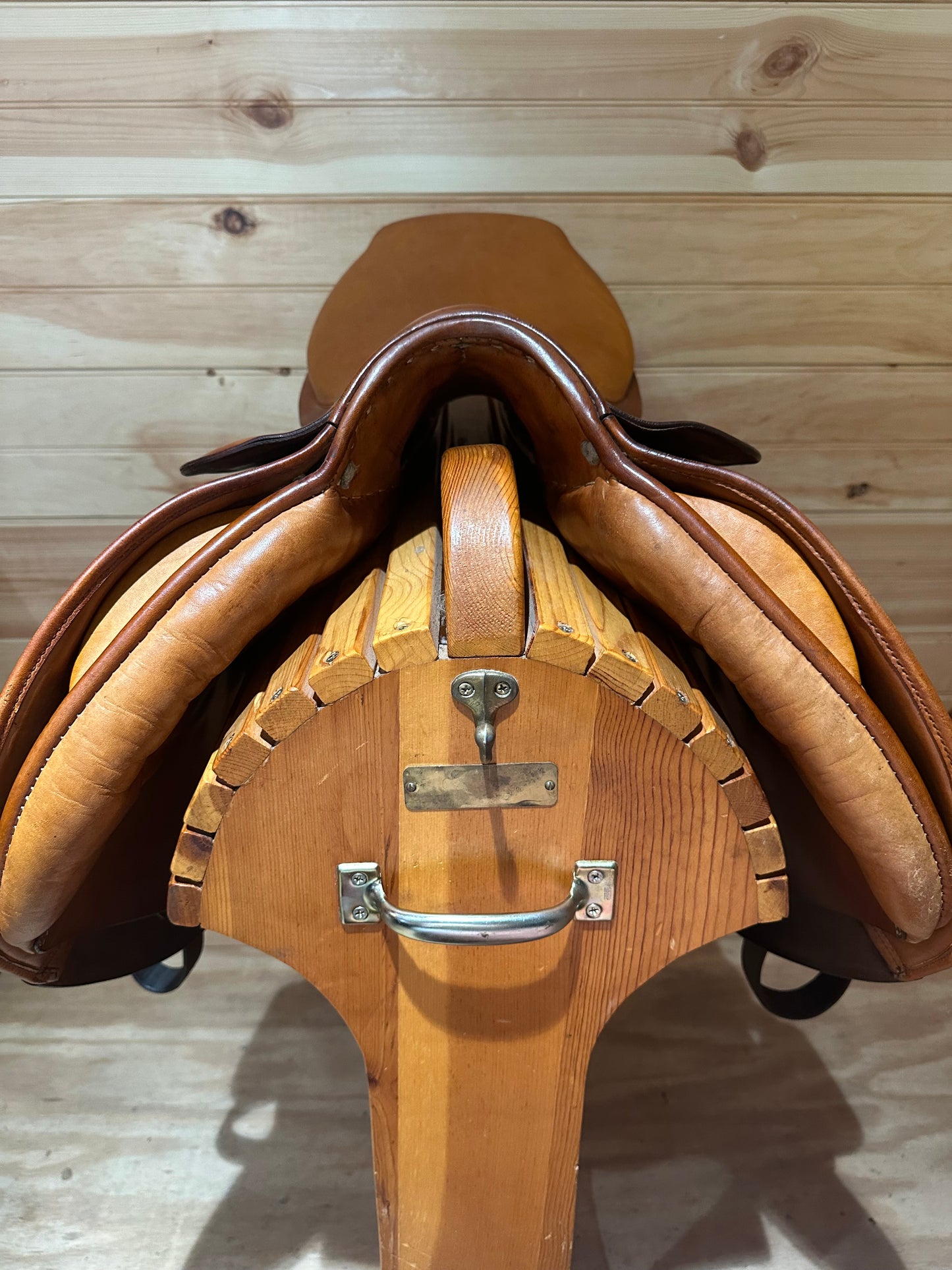 18” Stubben Lohengrin CS Elite Saddle (32cm)
