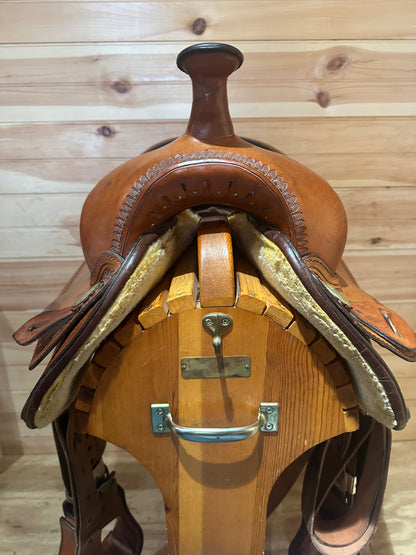 16” Circle Y Topeka Flex-Lite Western Trail Saddle Model 1551
