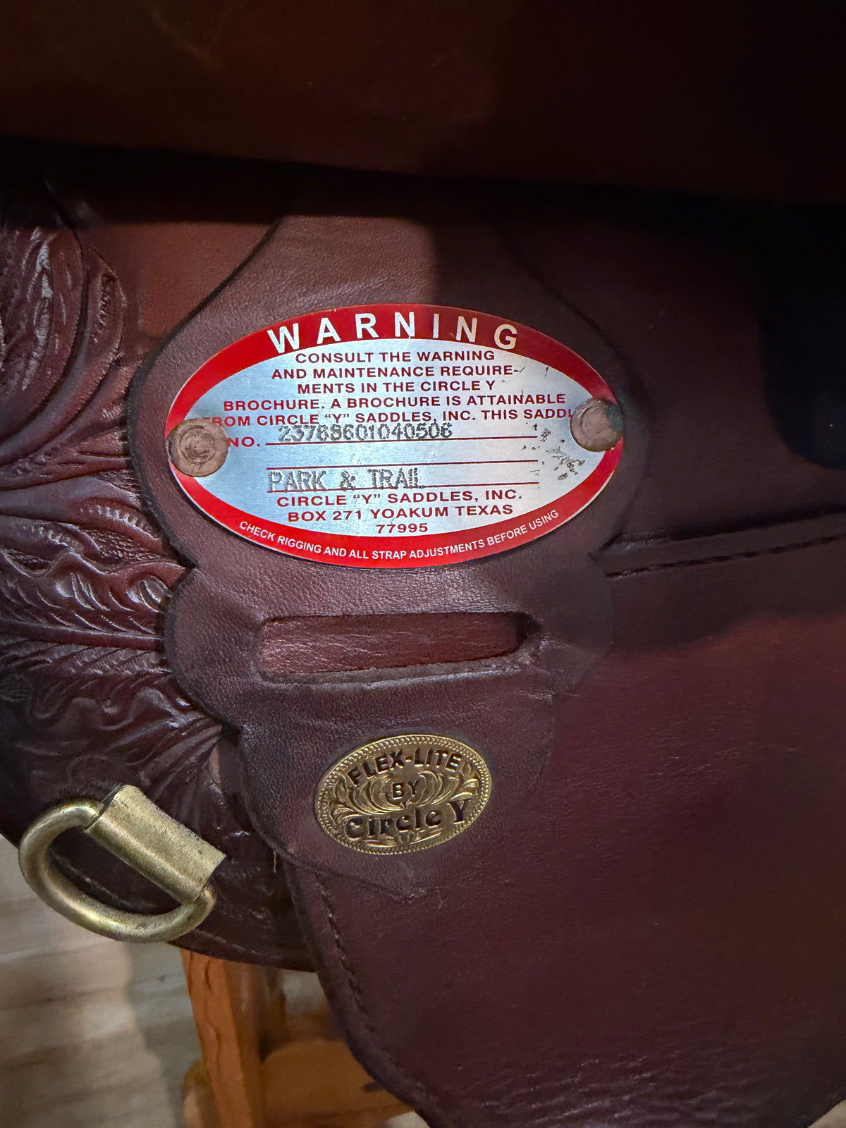 16” Circle Y Carlsbad Flex-Lite Western trail saddle Model 2376