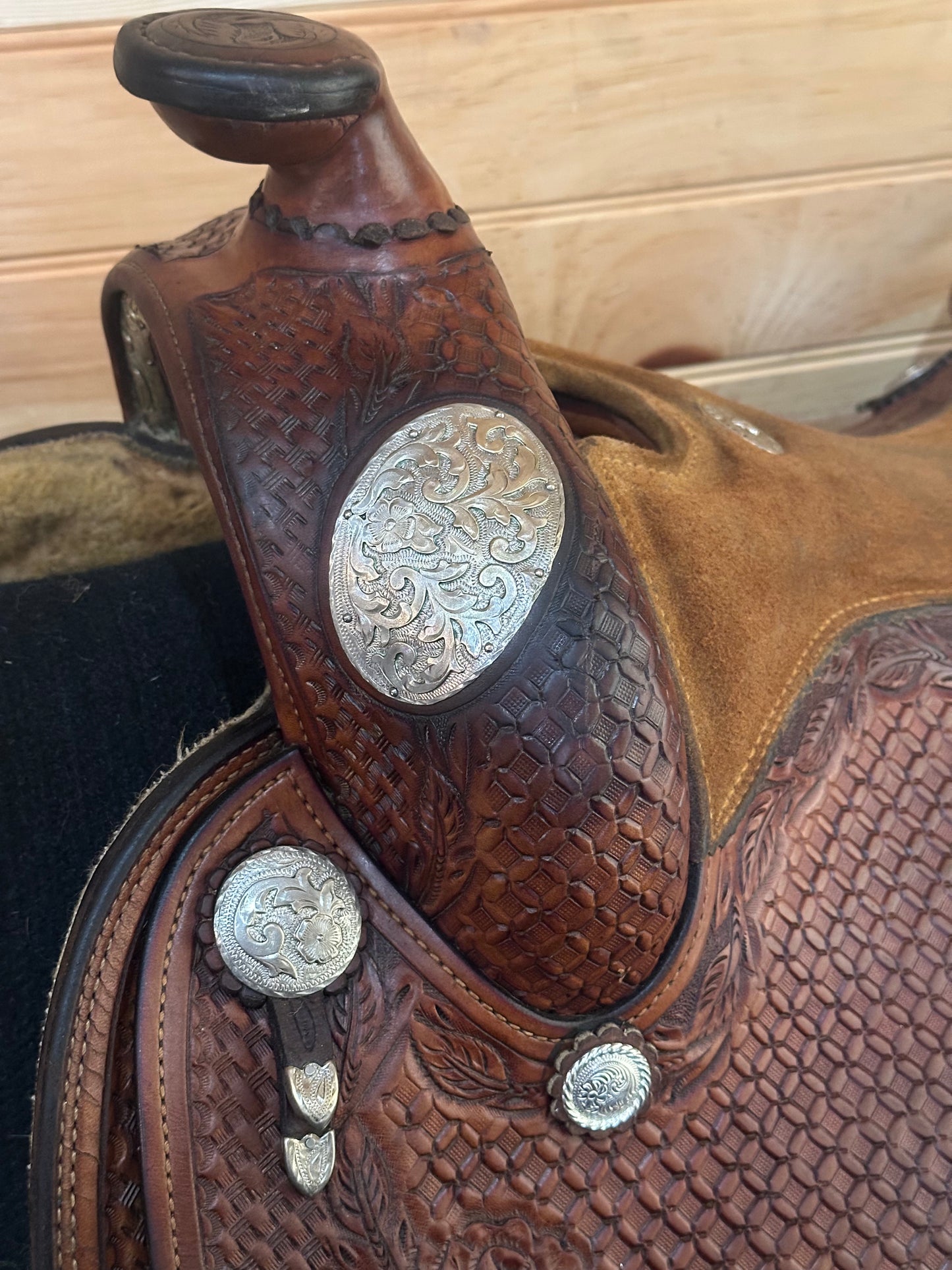 16” Champion Turf Western Show Saddle
