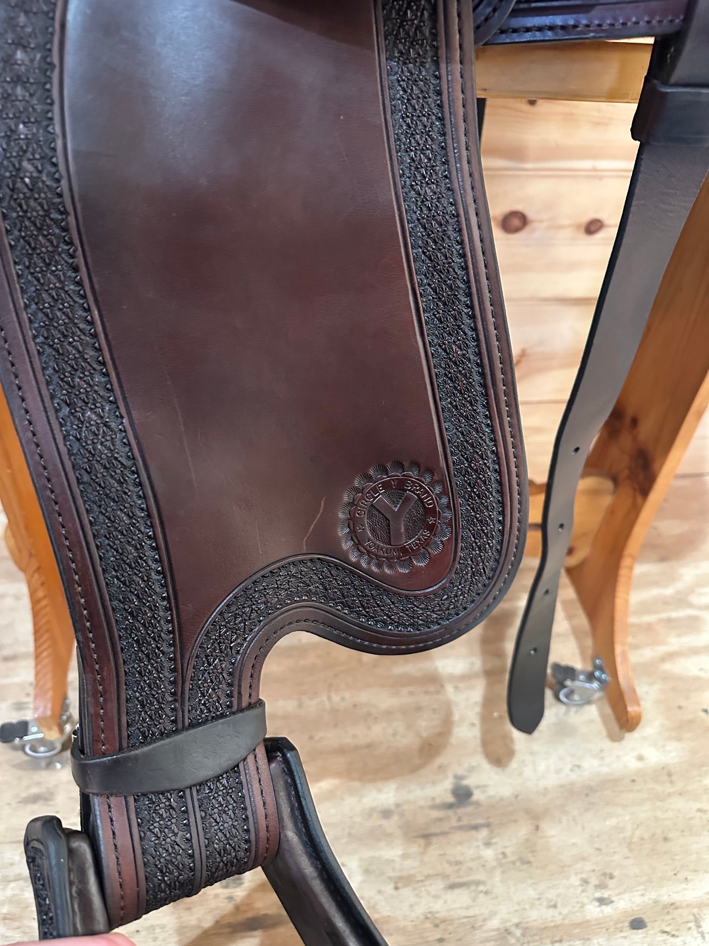 15” Circle Y Arabian Trail Saddle Model 2141