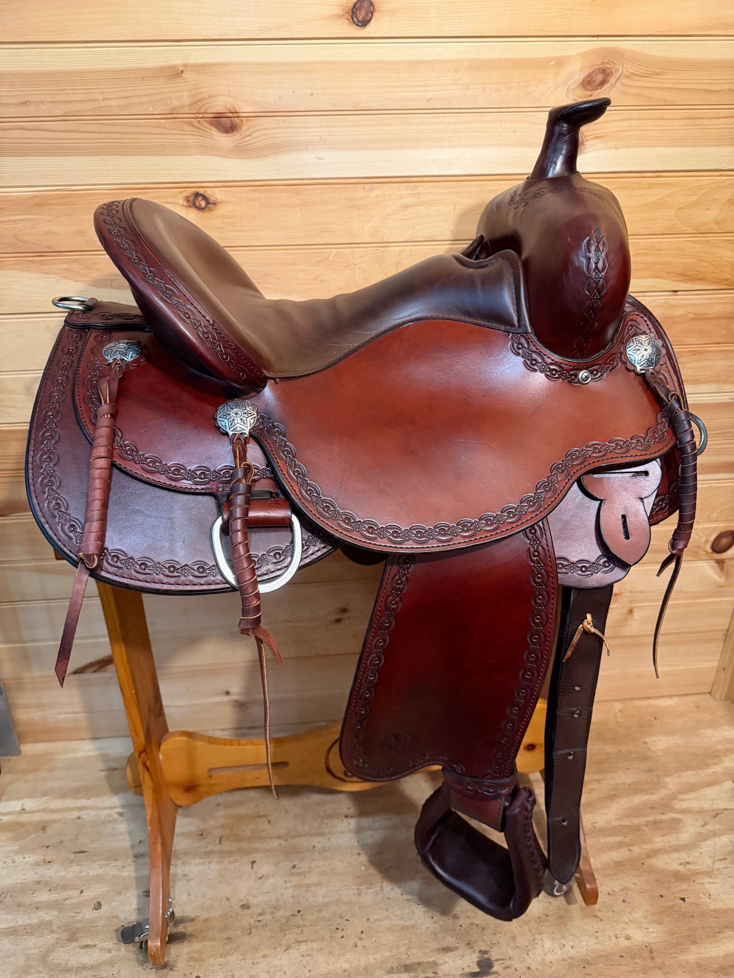 16” Circle Y Alpine Flex2 Western Trail Saddle Model 2377 (2018)