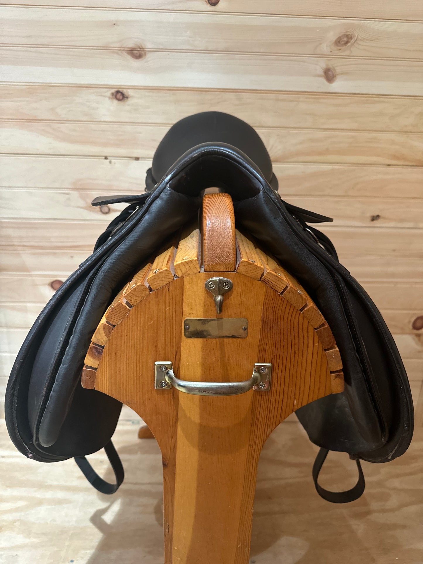 18.5” Collegiate Senior Event Saddle Model 6529