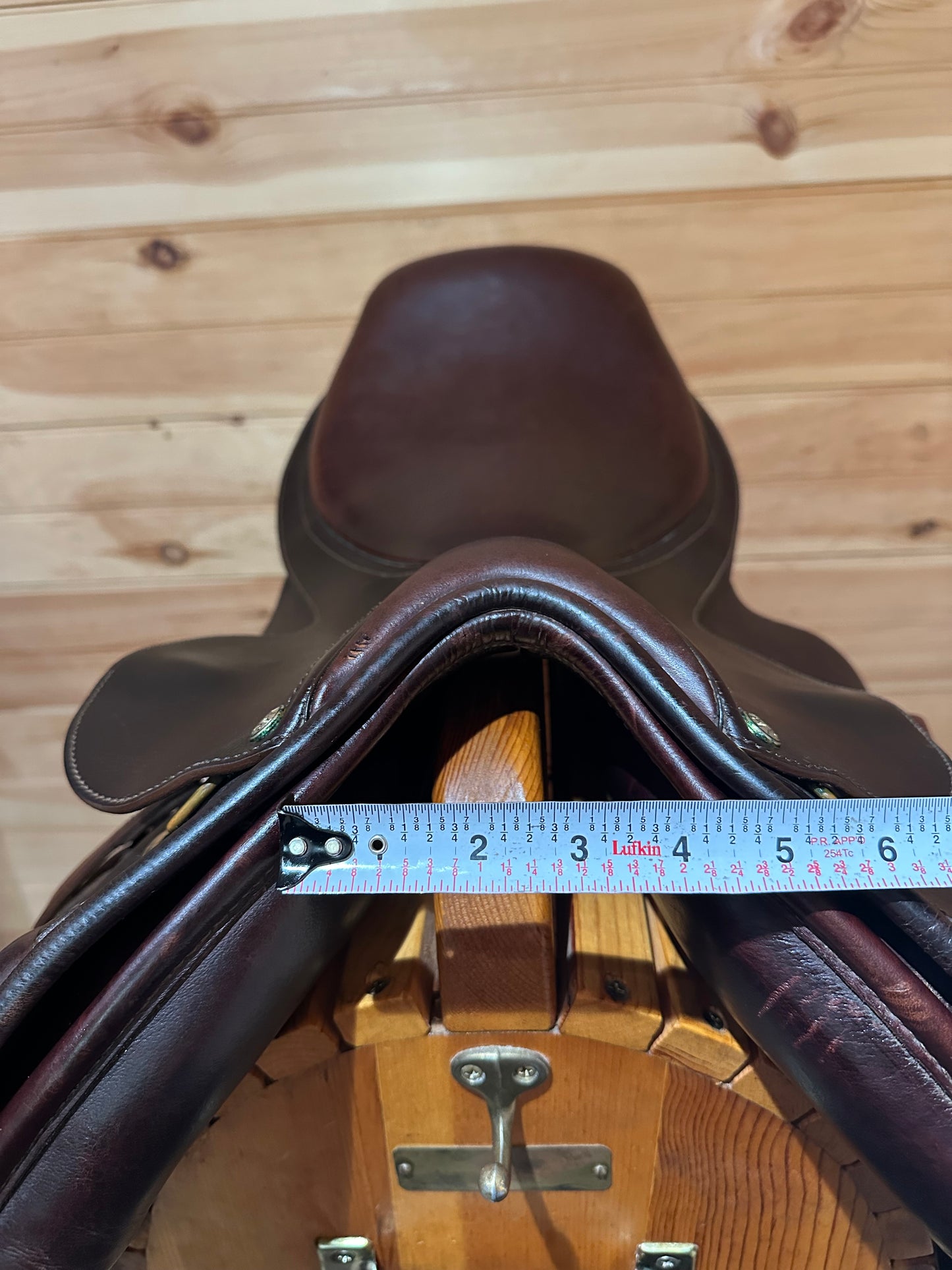 15 3/4” Collegiate Convertible Saddle- Easy Change Gullet