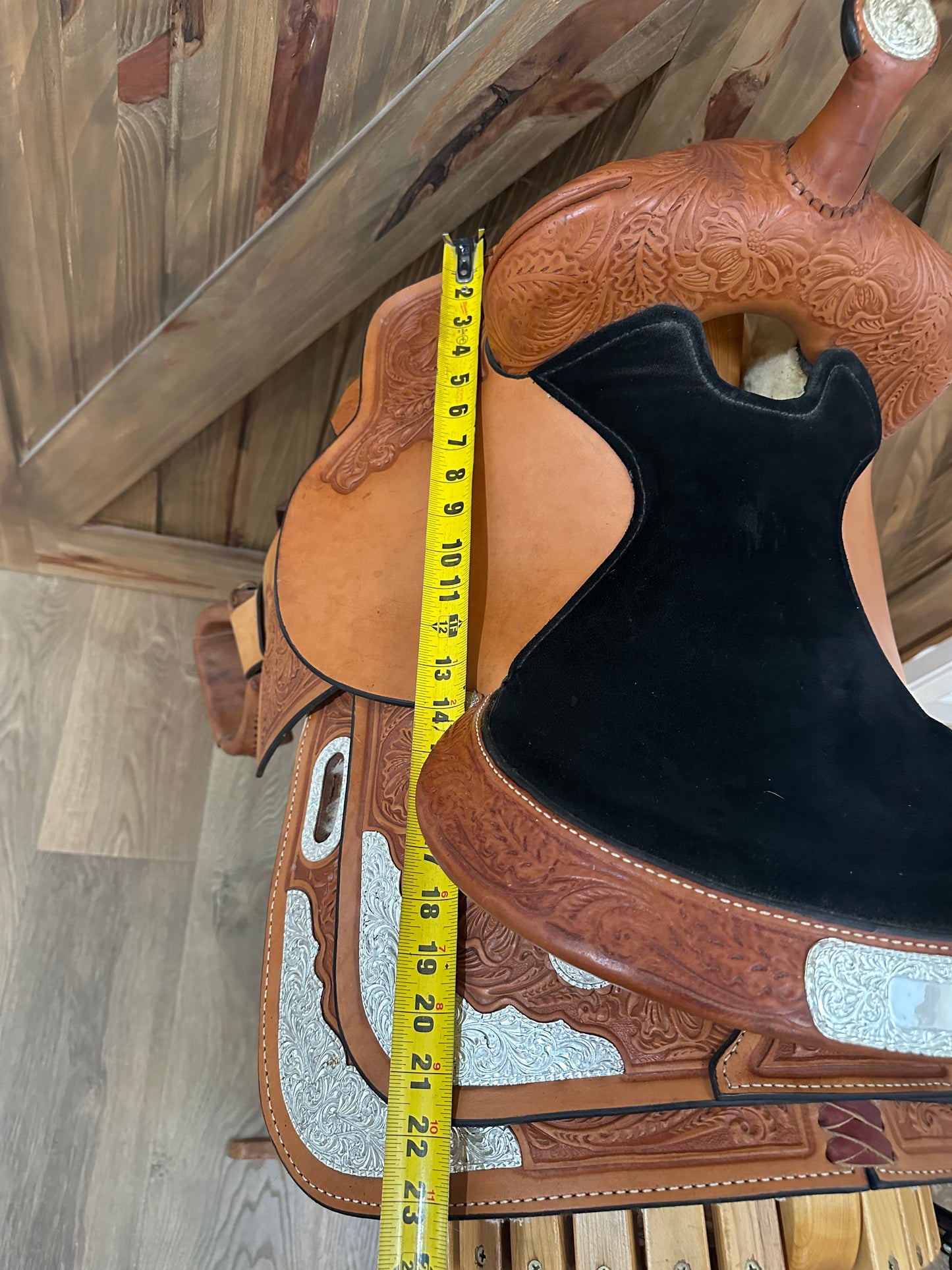 14” Circle Y High Horse Pasadena Show Western Saddle Model 6312