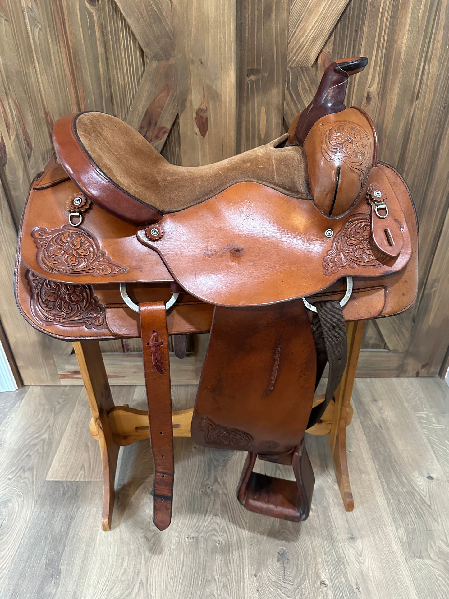 15.5” Circle Y All-Around Roping Western Saddle Model 3767