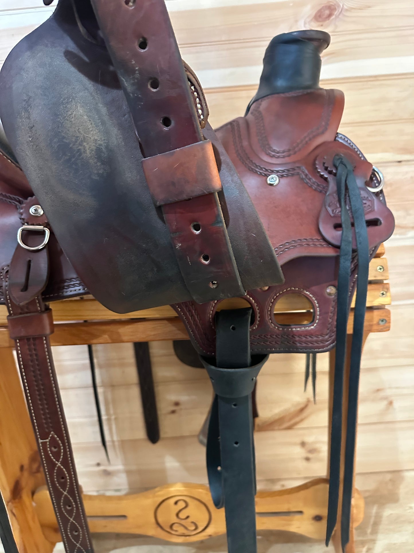 15.5” McCall Mclite Wade Western Saddle W147-917