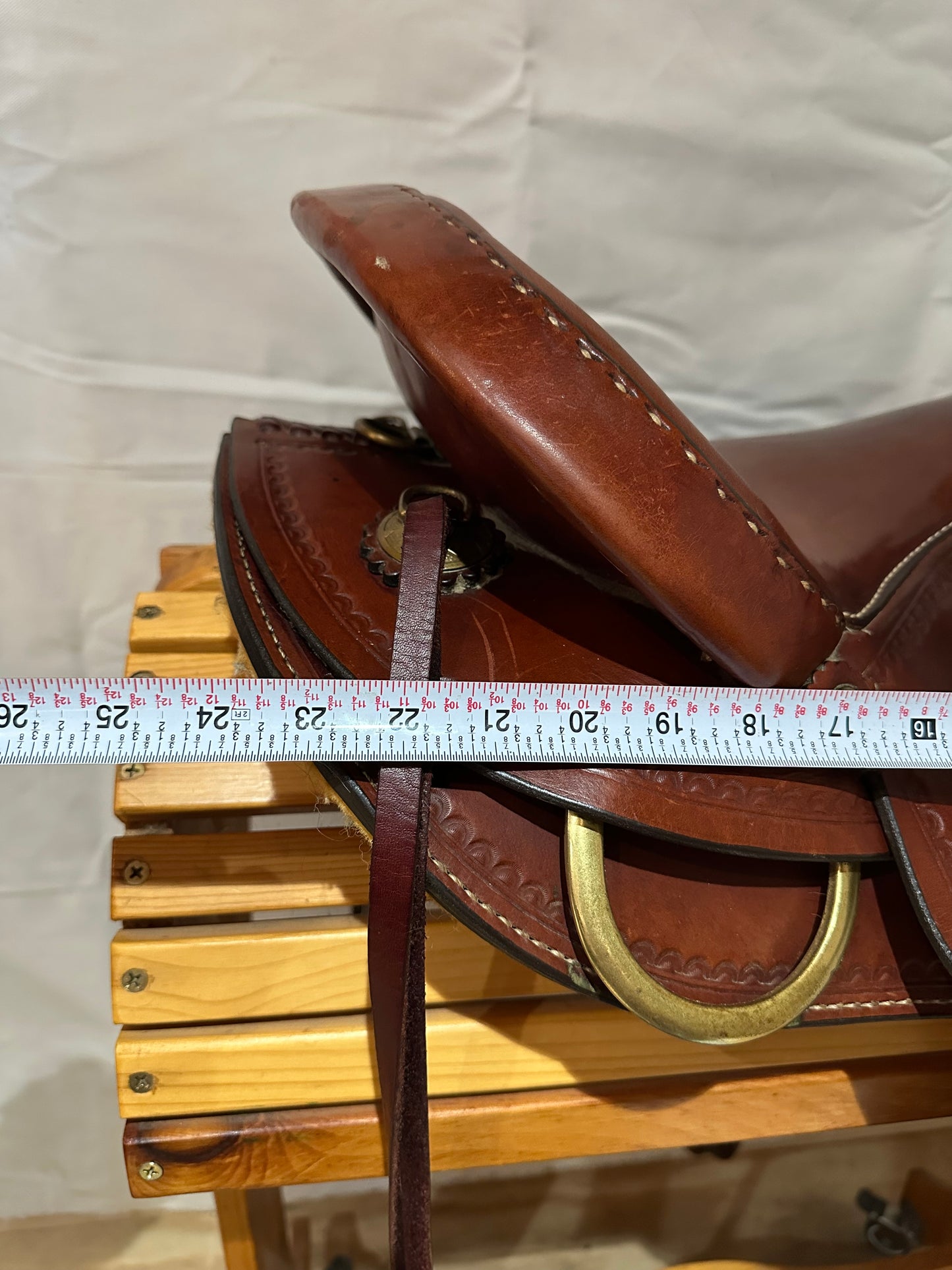 16” Crates Round Skirt Western Trail Saddle Model 400-4