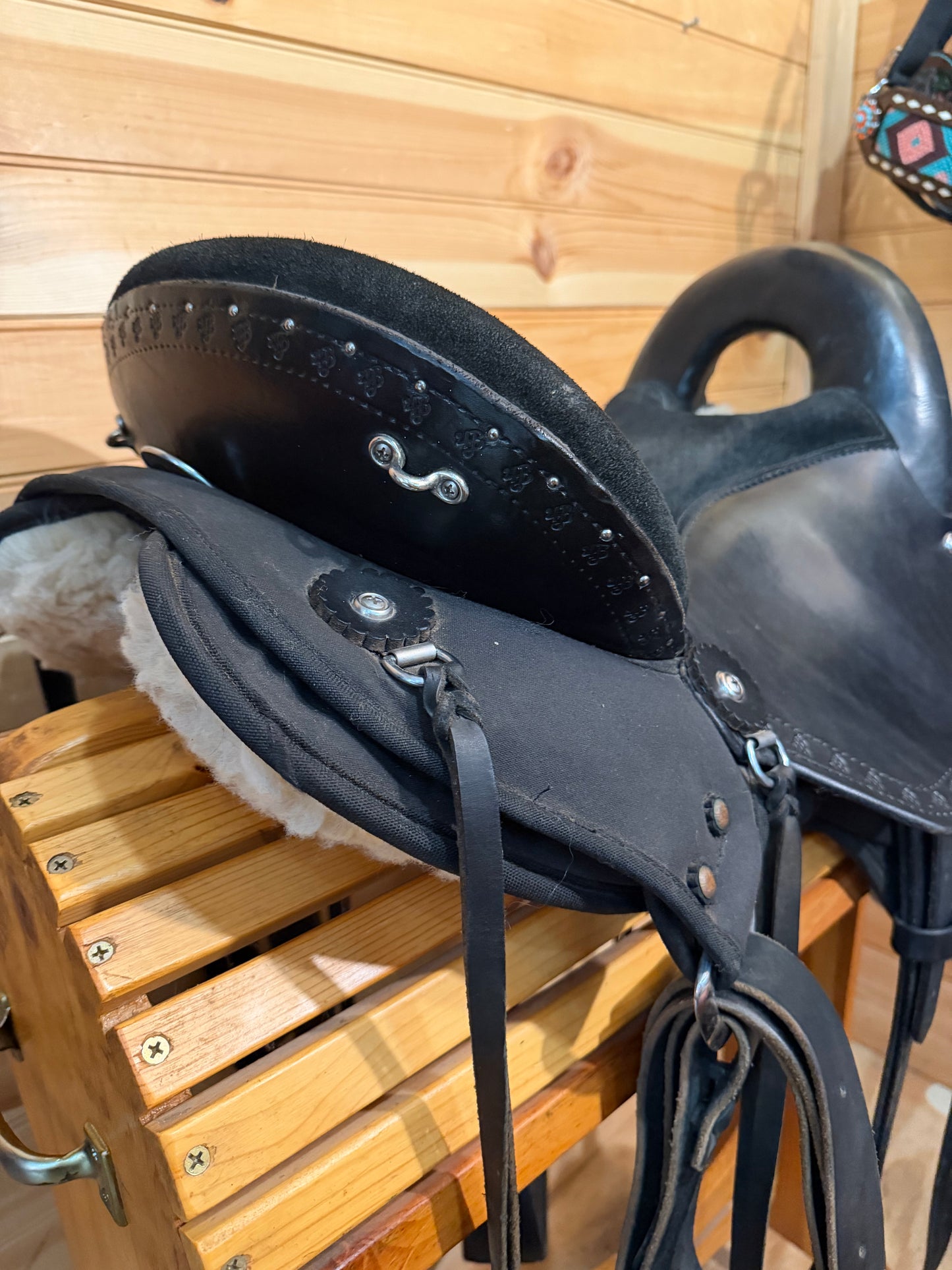 16” Imus 4-Beat Elite Gaited Endurance Trail Saddle & Breastcollar