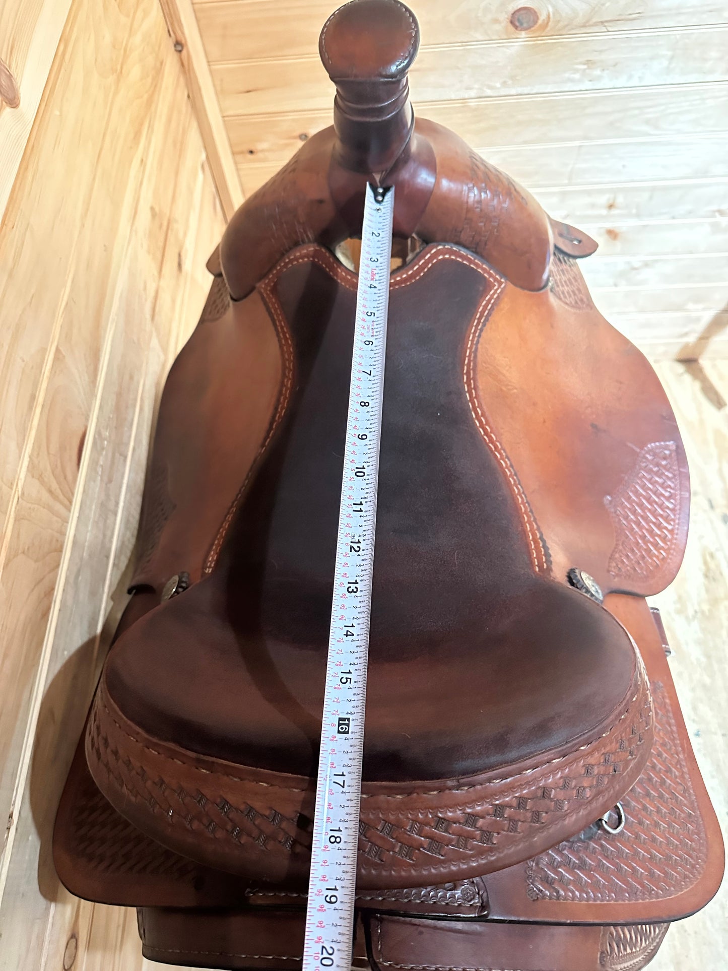 17” Dakota Saddlery Western Roping Saddle Model 501 *Package*