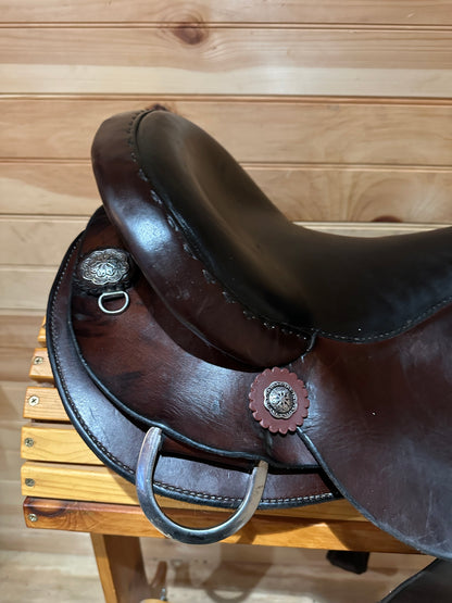 16.5” Allegany Mountain Saddlery Wade Trail Saddle