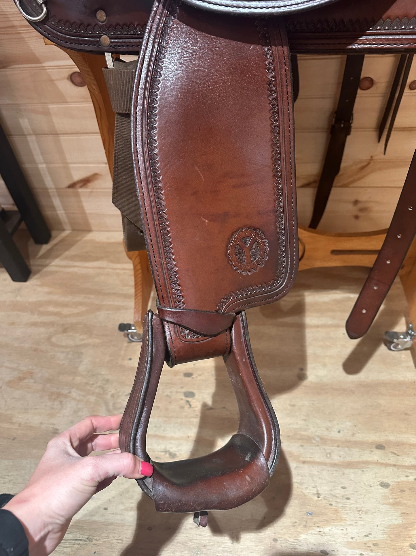 16” Circle Y Topeka Flex-Lite Western Trail Saddle Model 1551