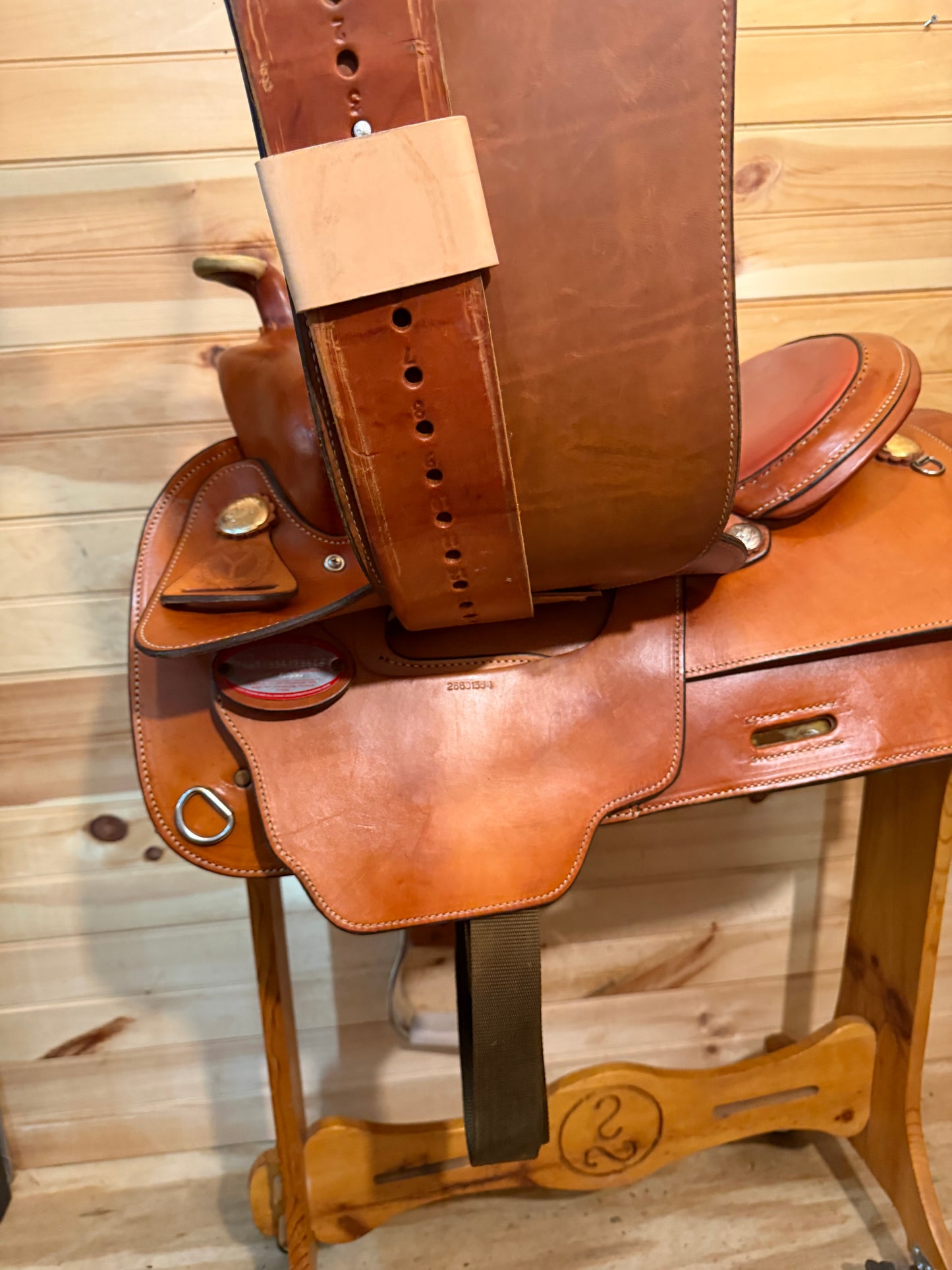 15.5” Circle Y Reiner Western Saddle Model 2663