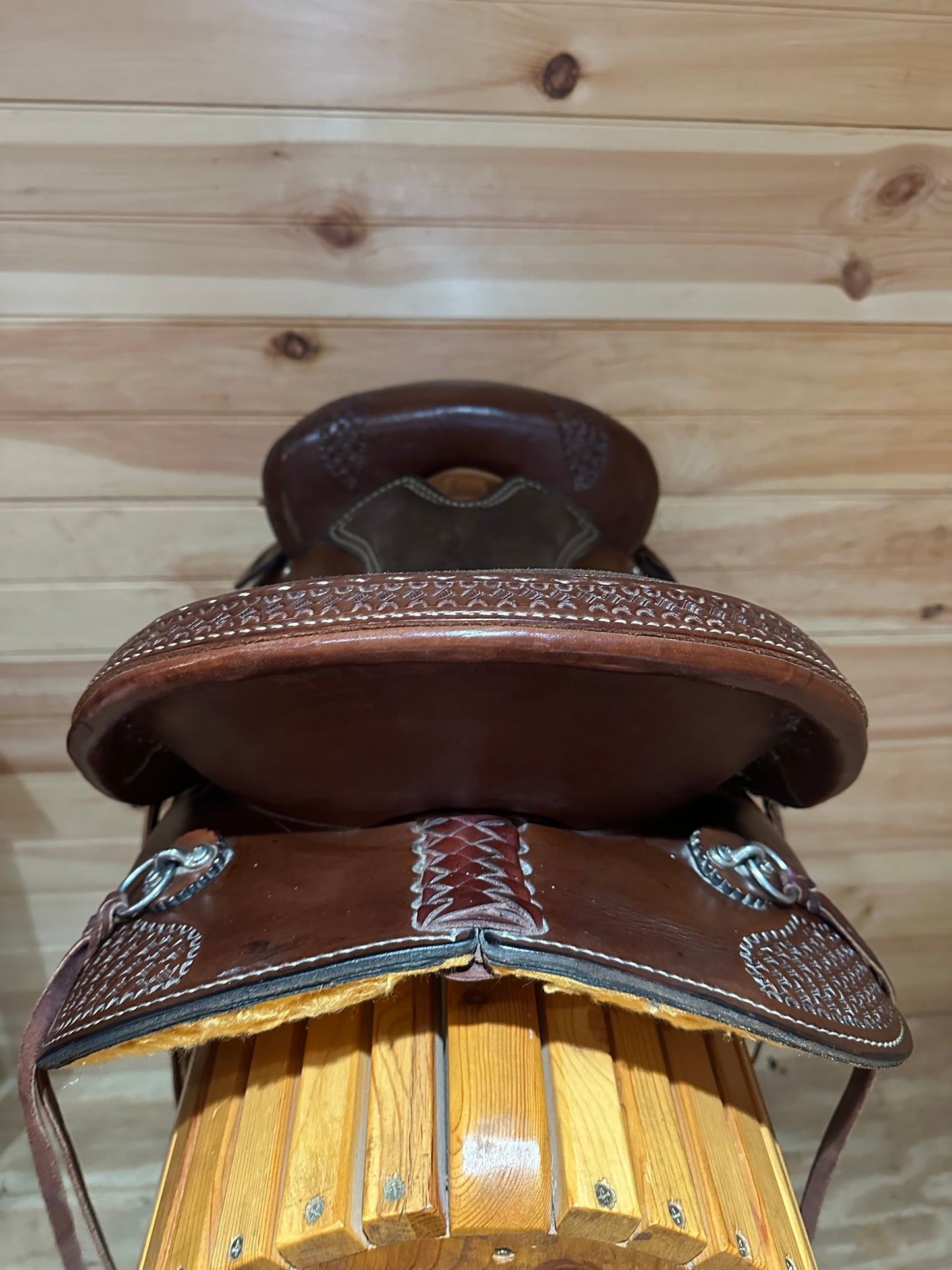 16” Ruff’s Endurance Trail Saddle Model 1300