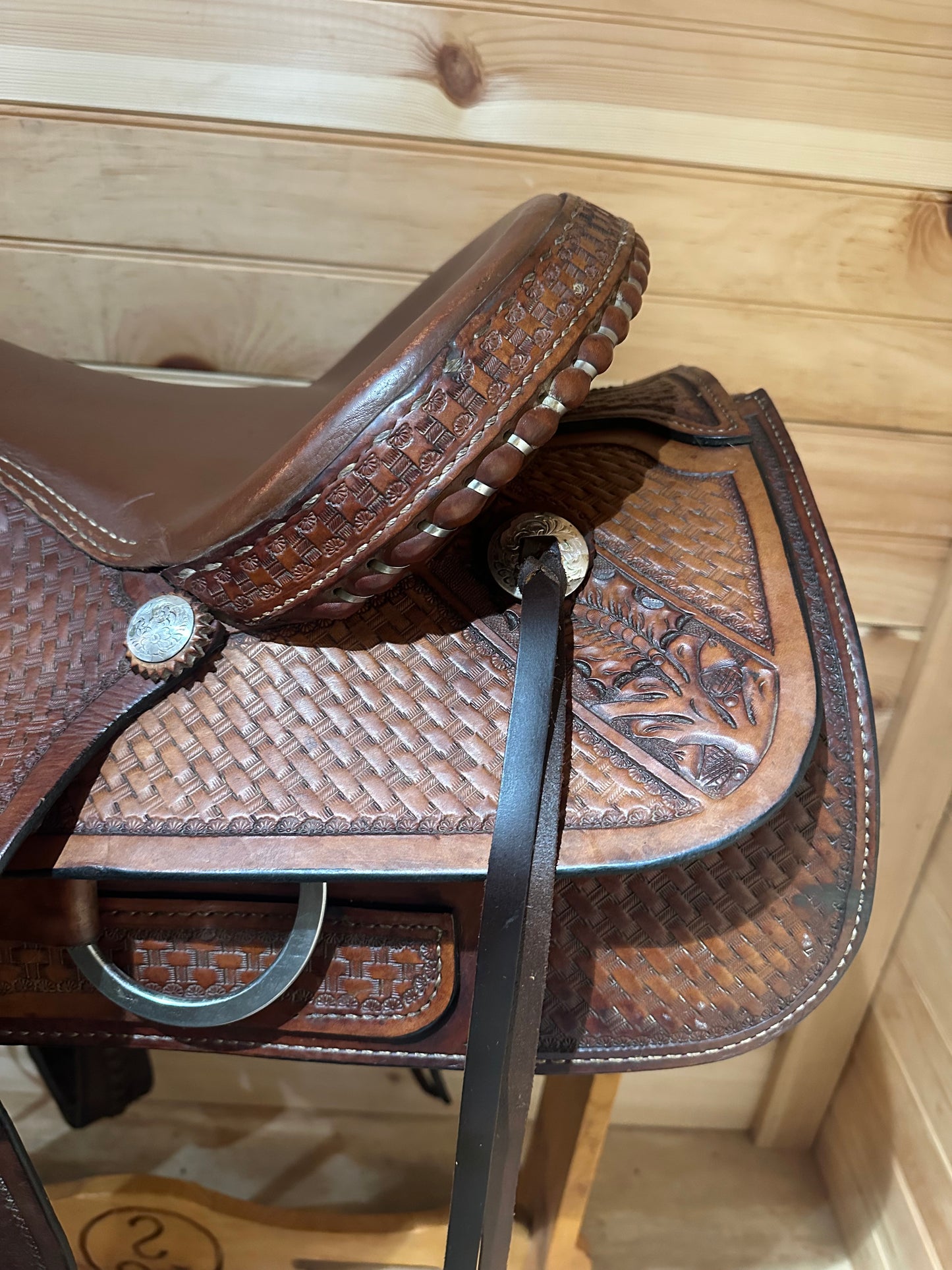 16” Dakota Saddlery Western Roping Saddle Model 700