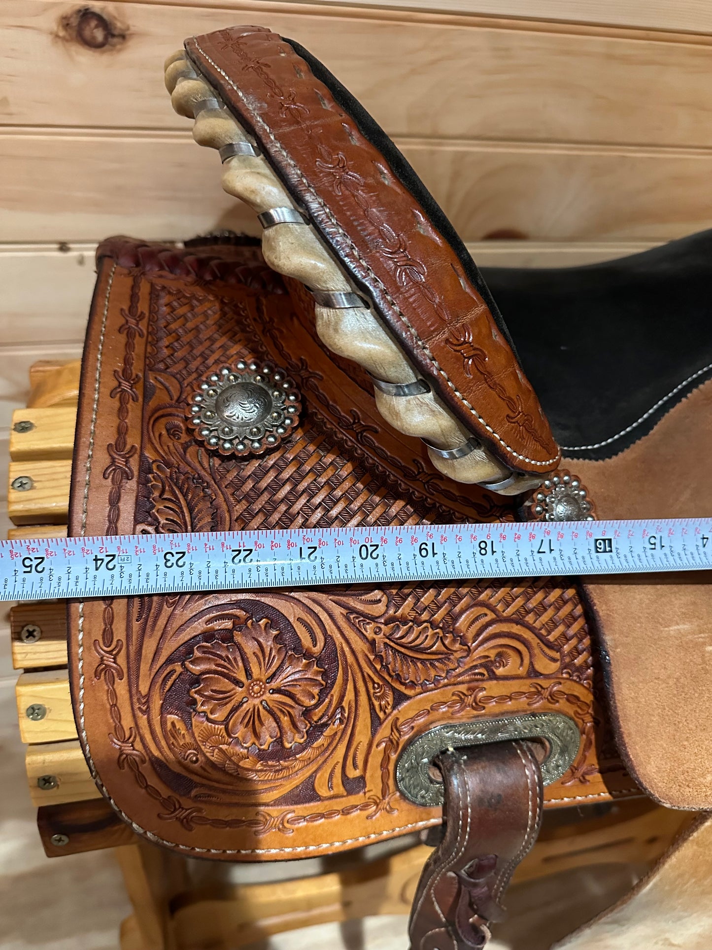 15” Hud Roberts HR Barrel Racing Saddle