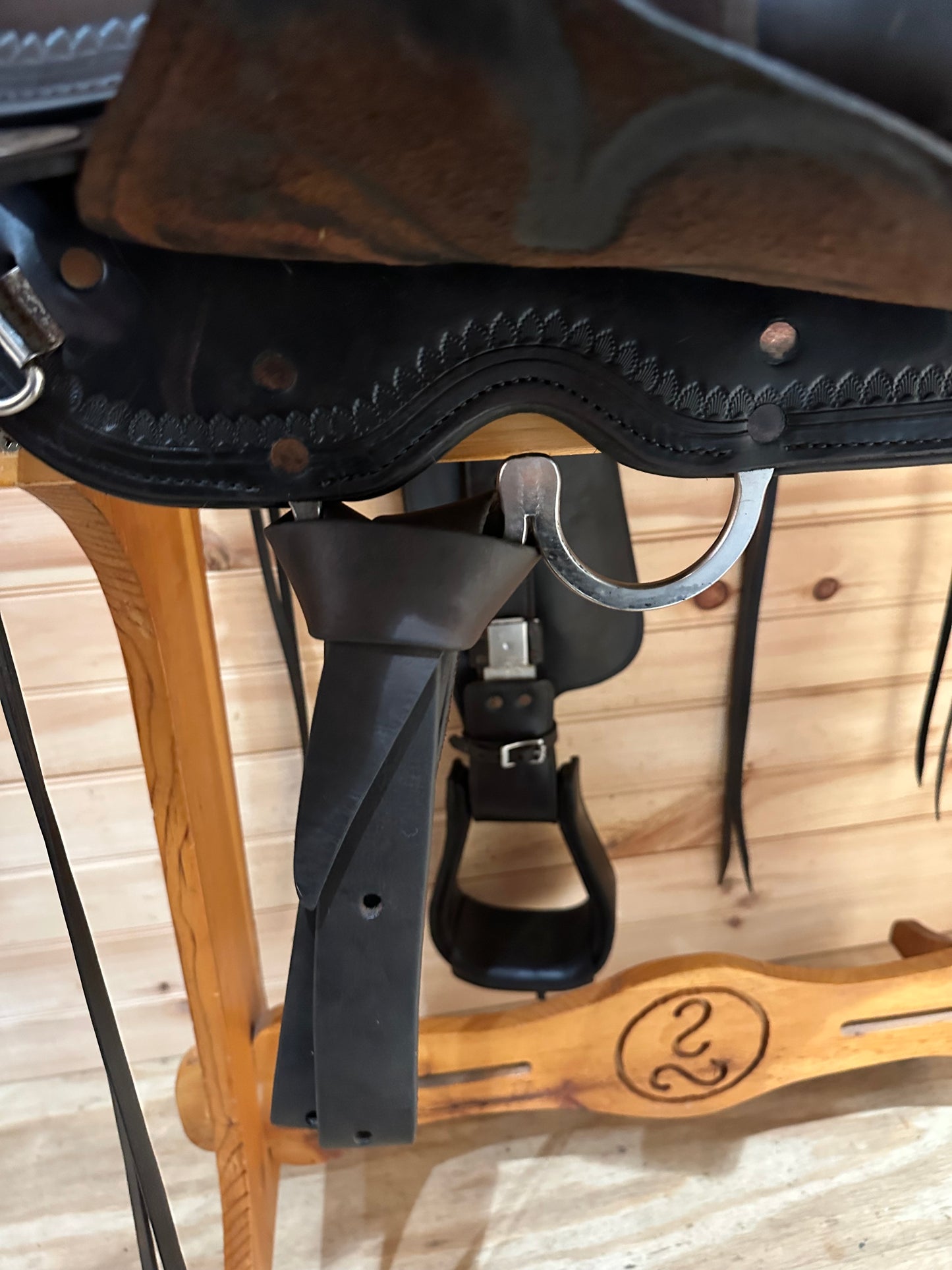 16” Circle Y Omaha Flex2 Western Trail Saddle Model 1554