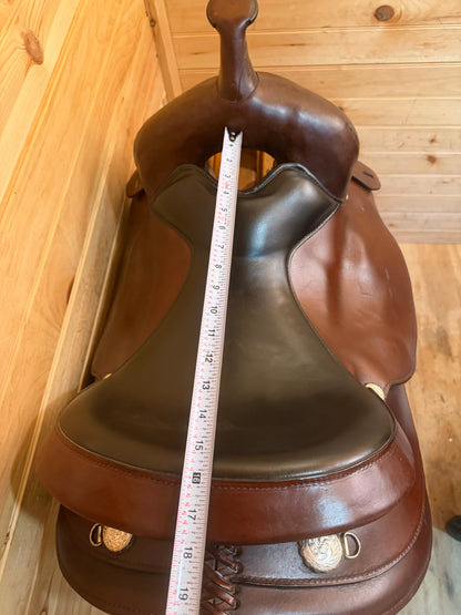 16” Circle Y Mojave Flex-Lite Arabian Western Trail Saddle Model 1561