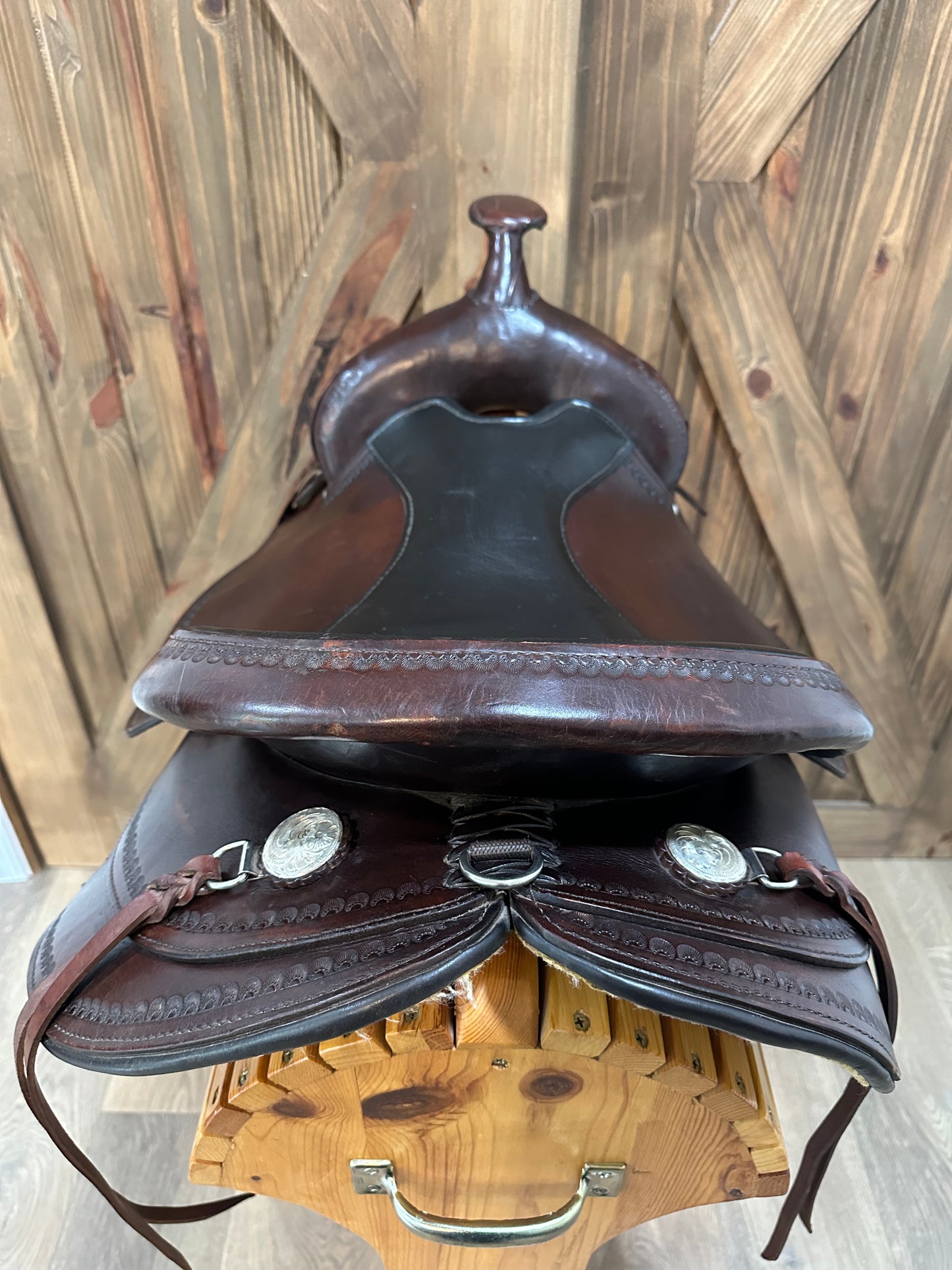 17” Tex Tan Tex-Flex Western Trail Saddle