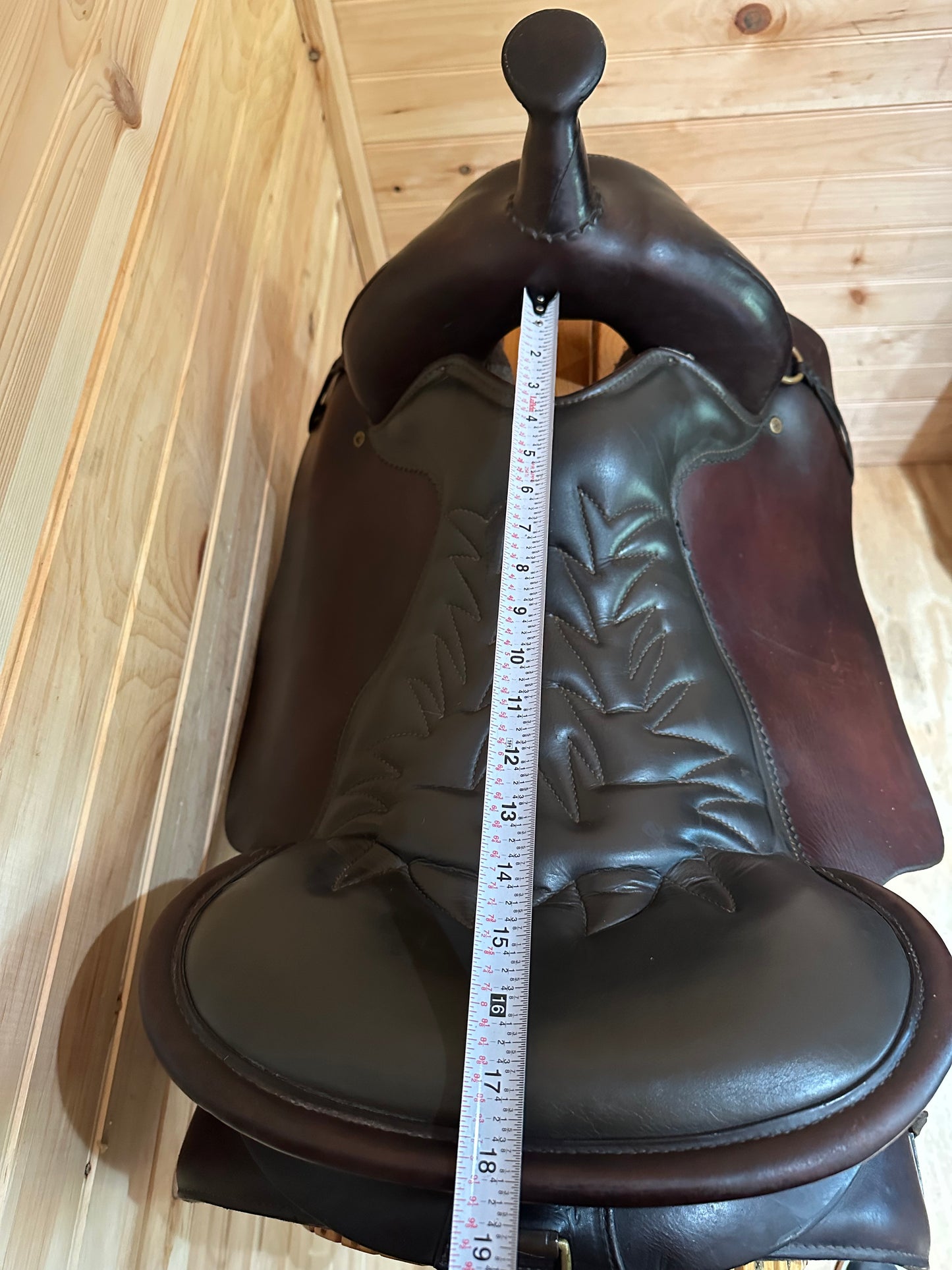 17.5” Tucker Saddlery Cheyenne Western Trail Saddle Model 157