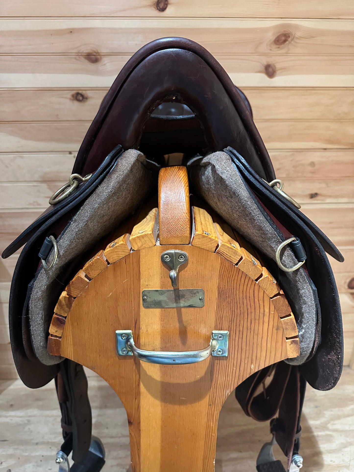 17.5” Tucker River Plantation Endurance Trail Saddle Model 146