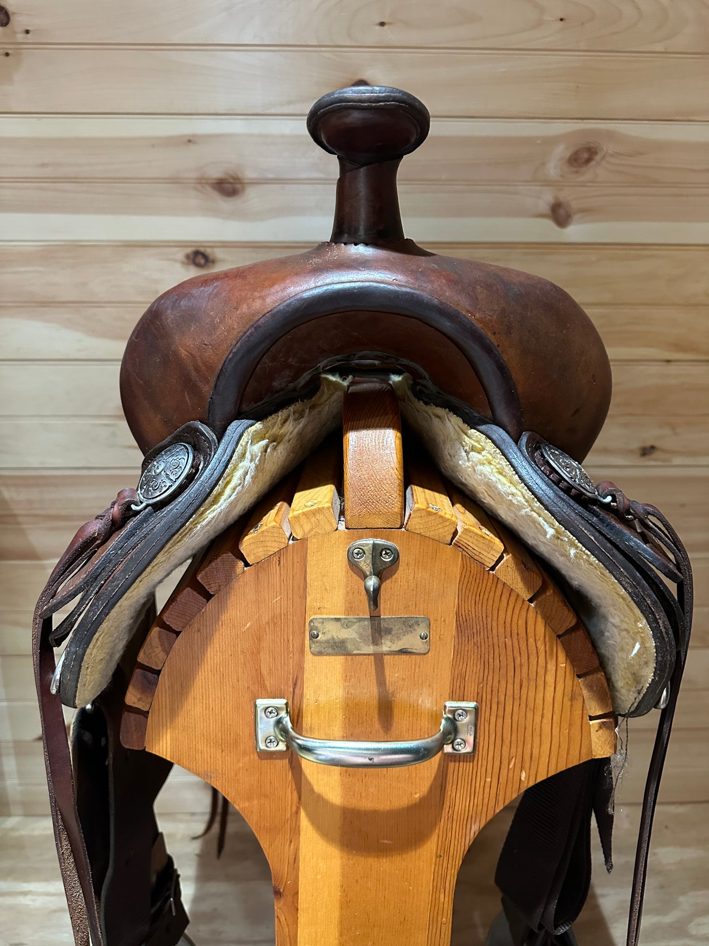 16” Tex Tan Hereford Round Skirt Western Trail Saddle Model 08-797C6