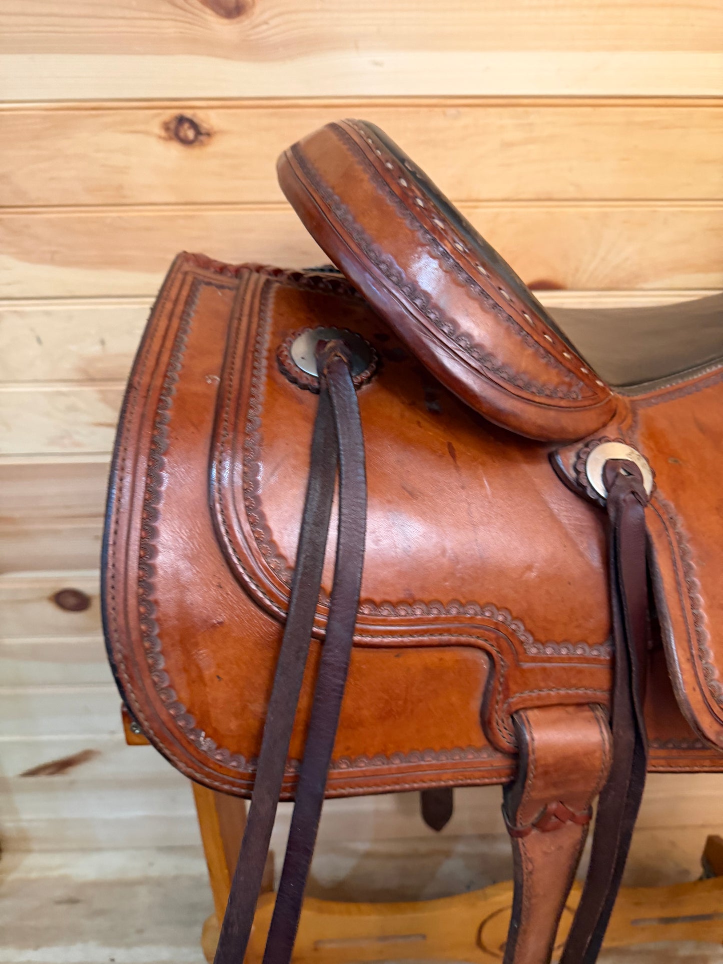 16” Martin Trail Western Saddle Model