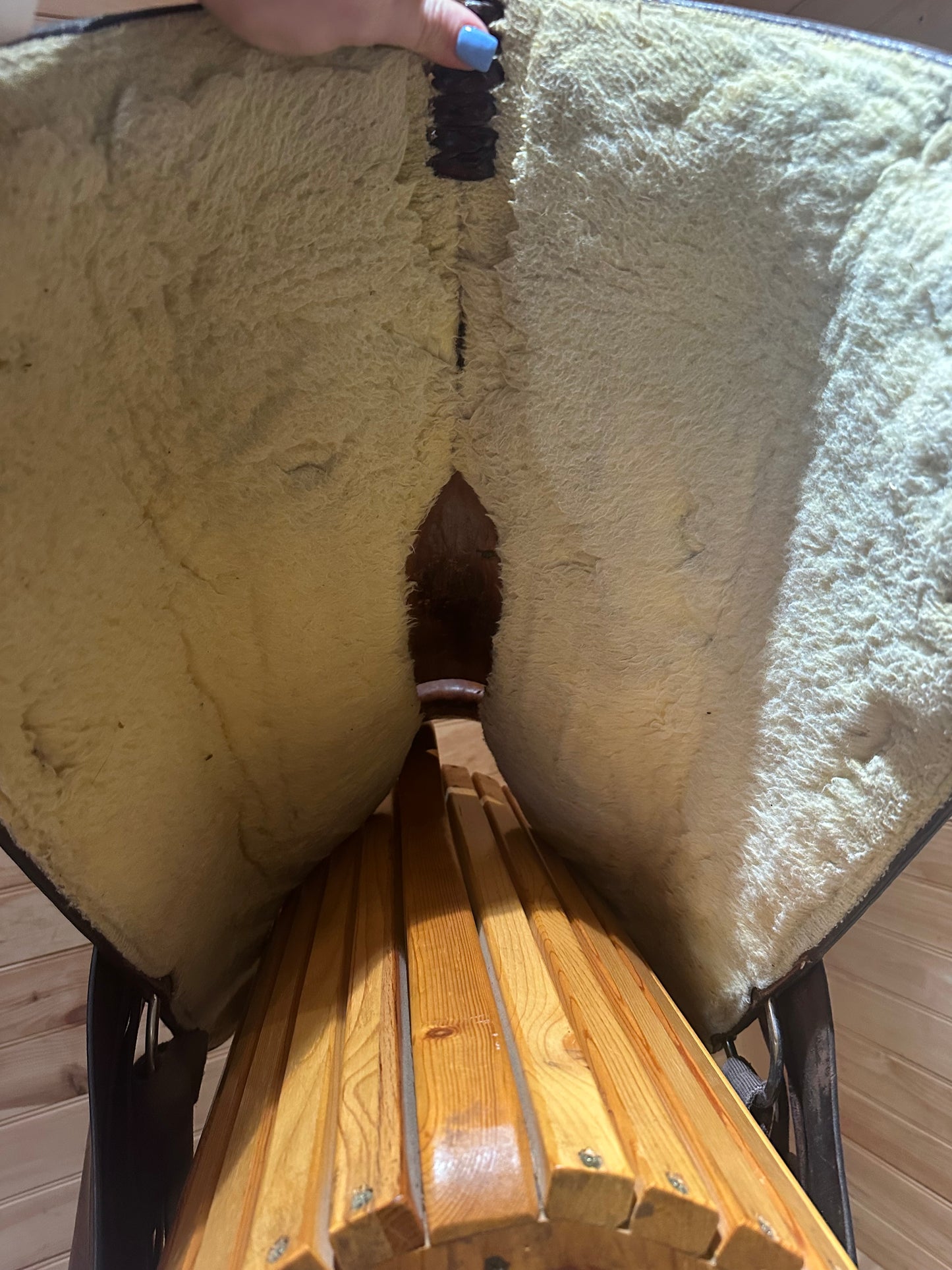 15” Crates Western Show Saddle Model 137