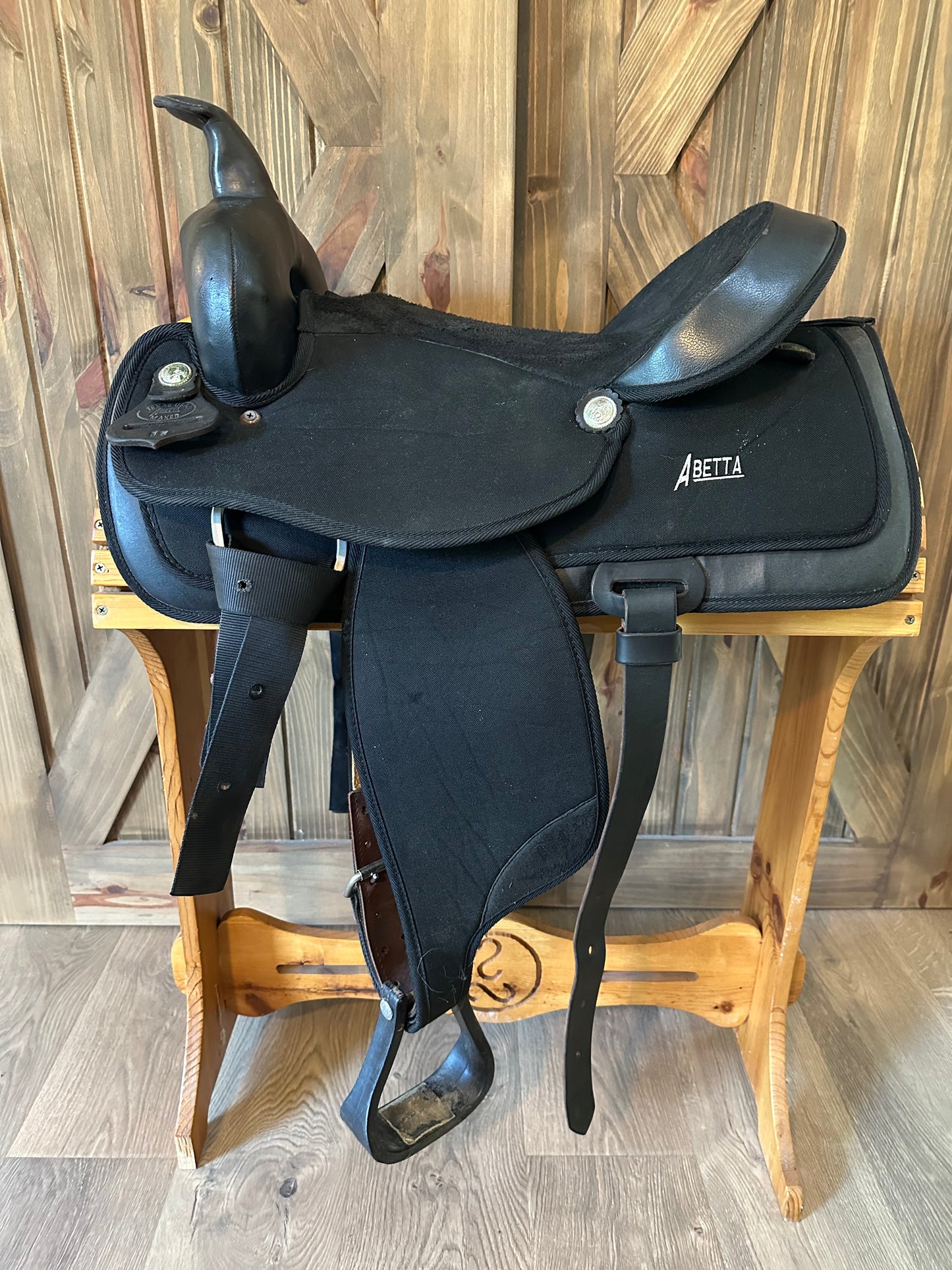 16” Abetta All-around Lightweight Western Trail saddle