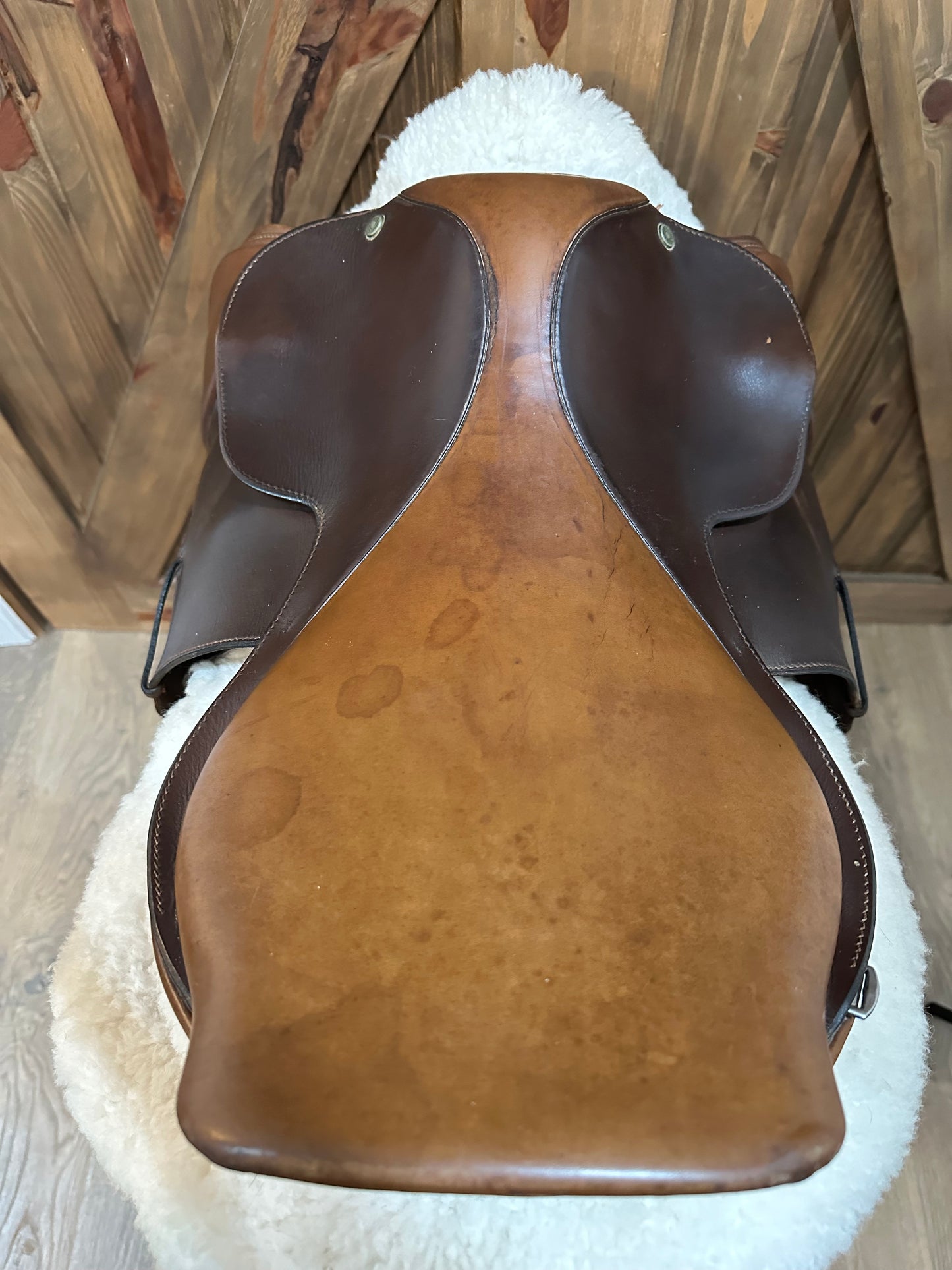 17.5” Crosby Prix Des Nations Close Contact Saddle