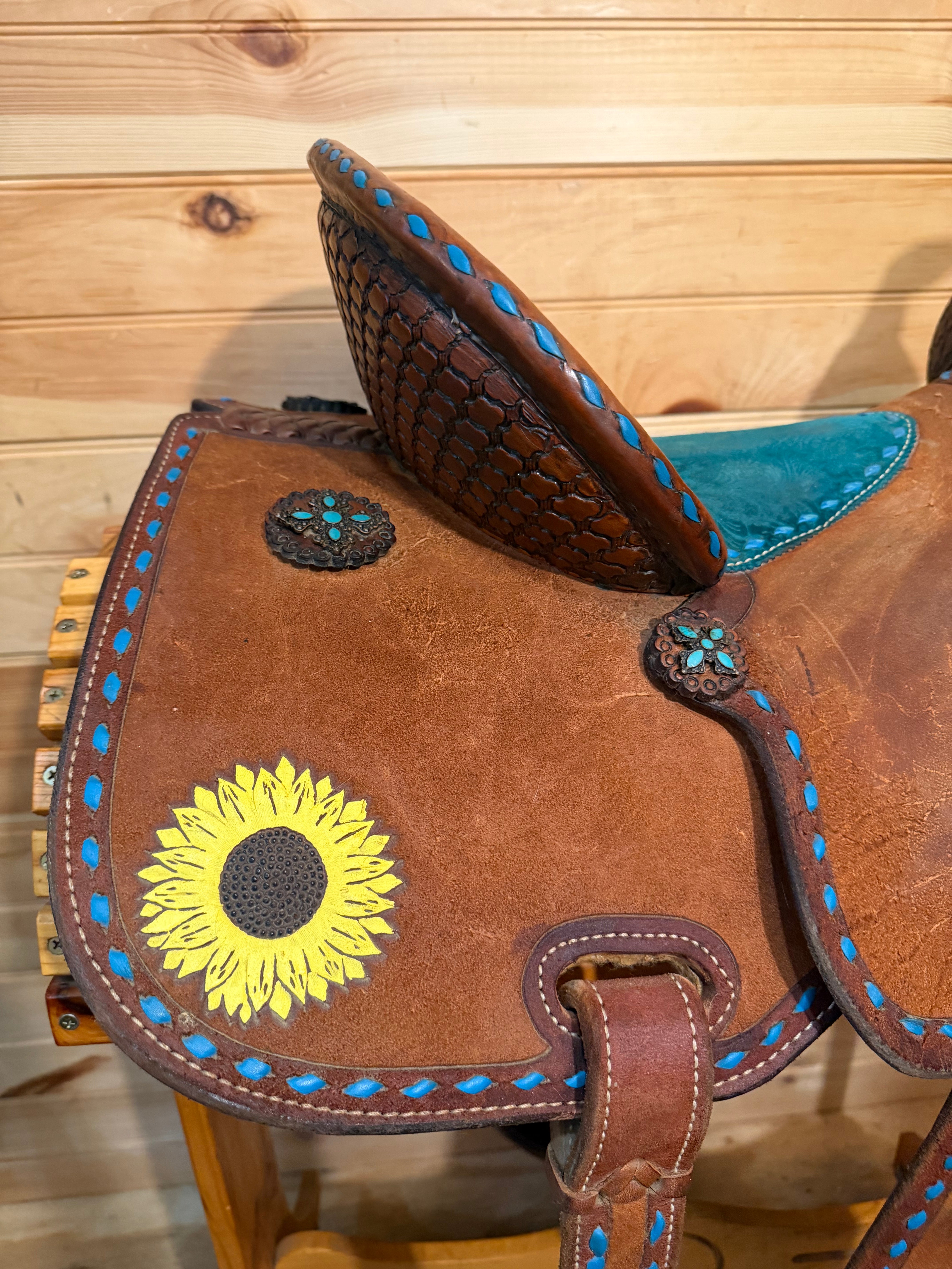 15” Scott Thomas Teal Sunflower Barrel Racing Saddle w/ Matching