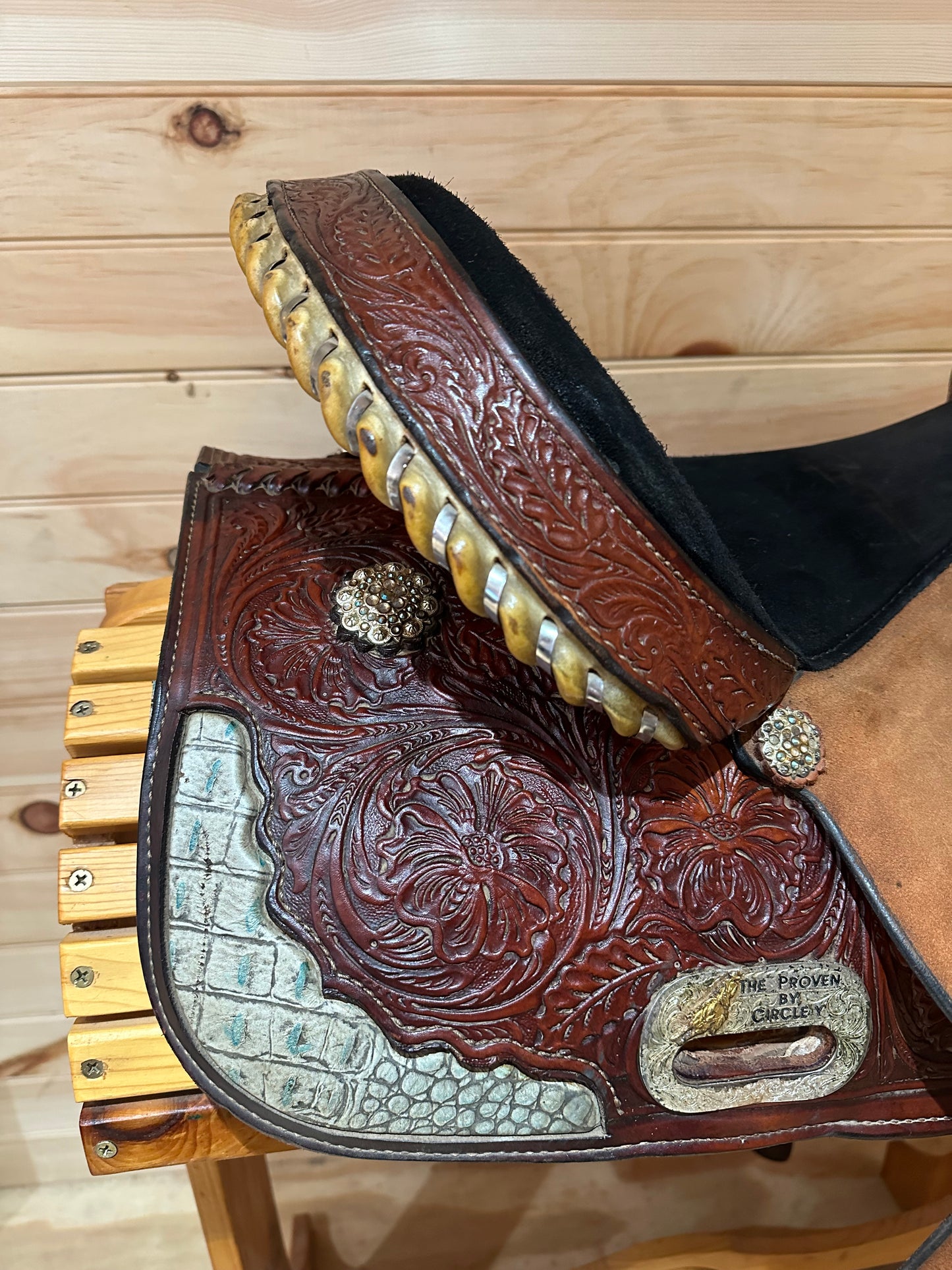 15” Circle Y High Horse Proven Aurora Barrel Racing Saddle Model 6215