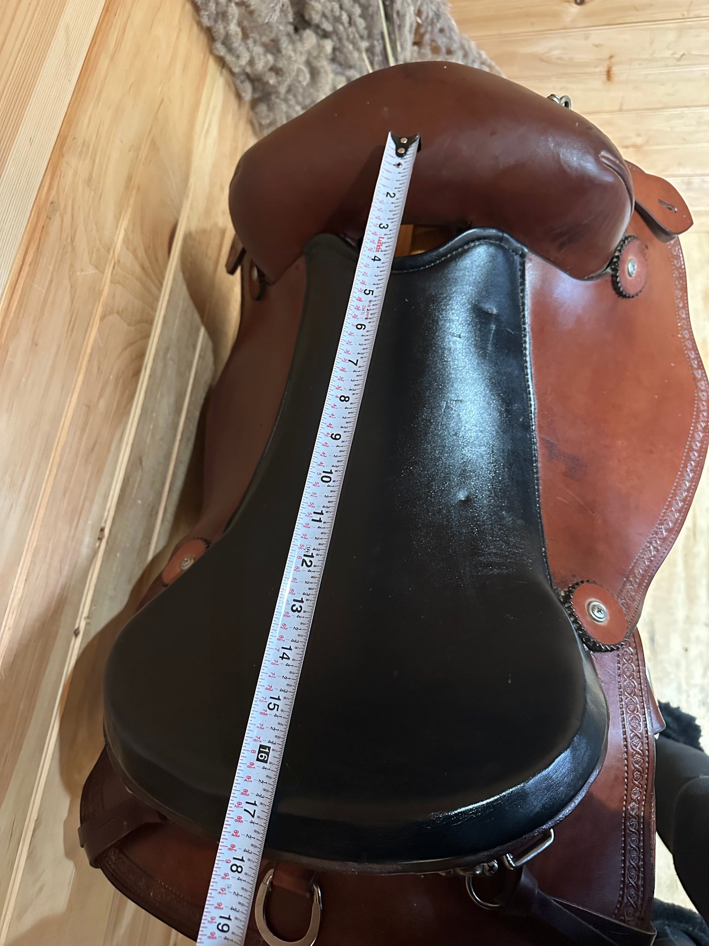 17” Endurance Trail Saddle