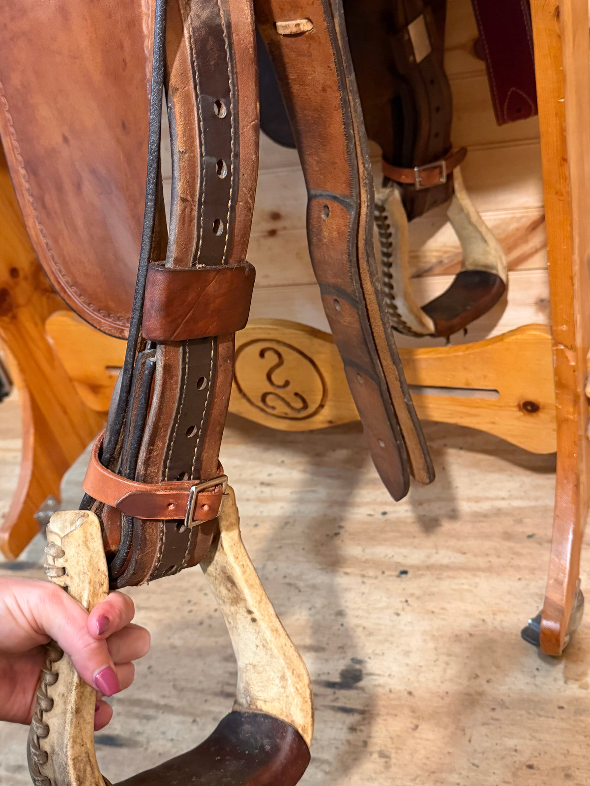15.5” Crates Equi-Fit Reiner Saddle Model 4524-3