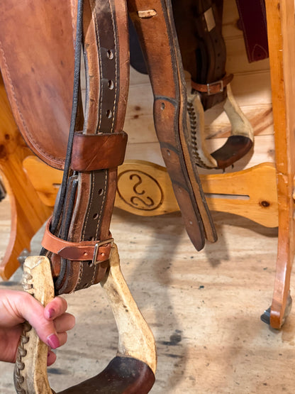 15.5” Crates Equi-Fit Reiner Saddle Model 4524-3