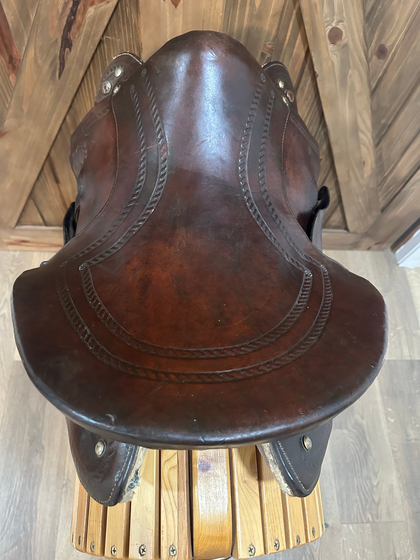 17” Genuine Buena Vista Saddle