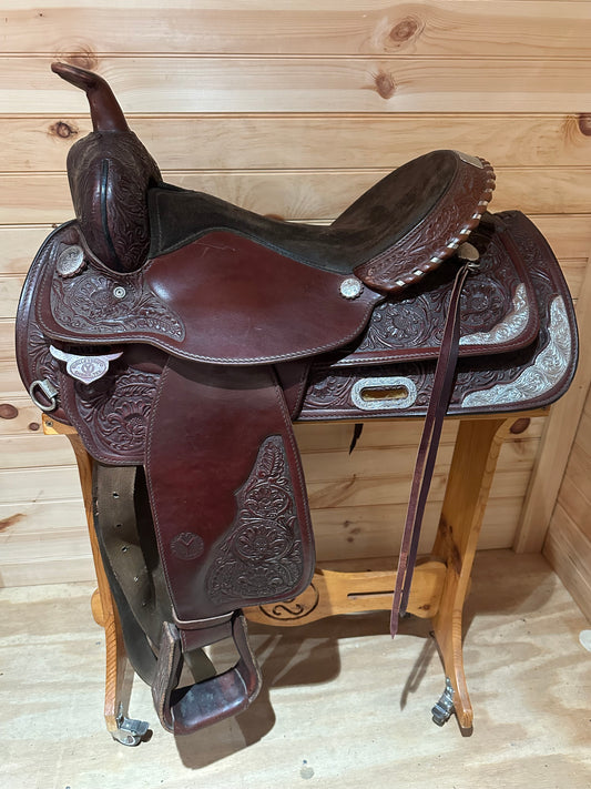 16” Circle Y Western Show Saddle Model 3975 * Matching Breast Collar*