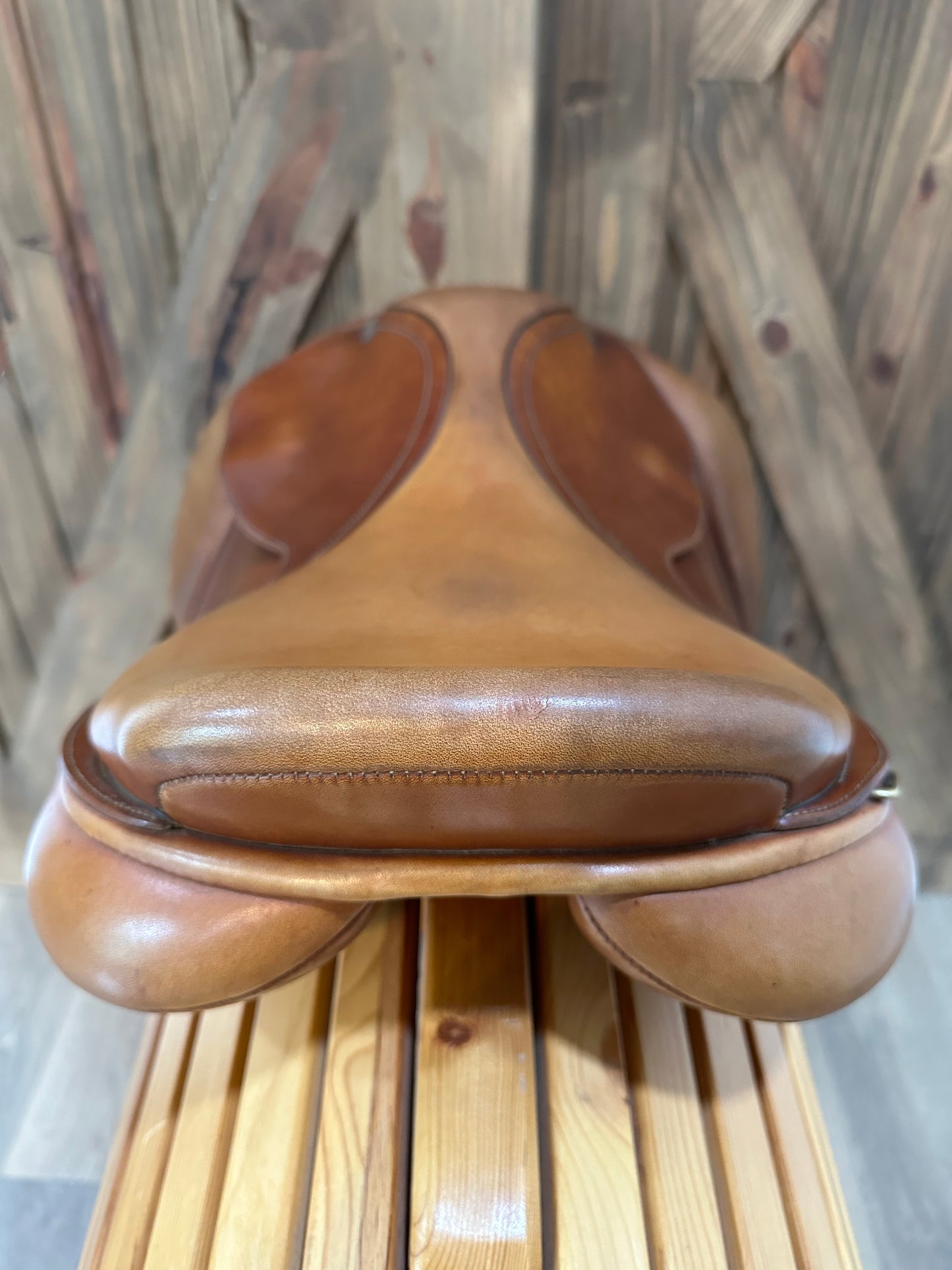 17” Bates Caprilli Close Contact/Jumping Saddle - XCH Gullet