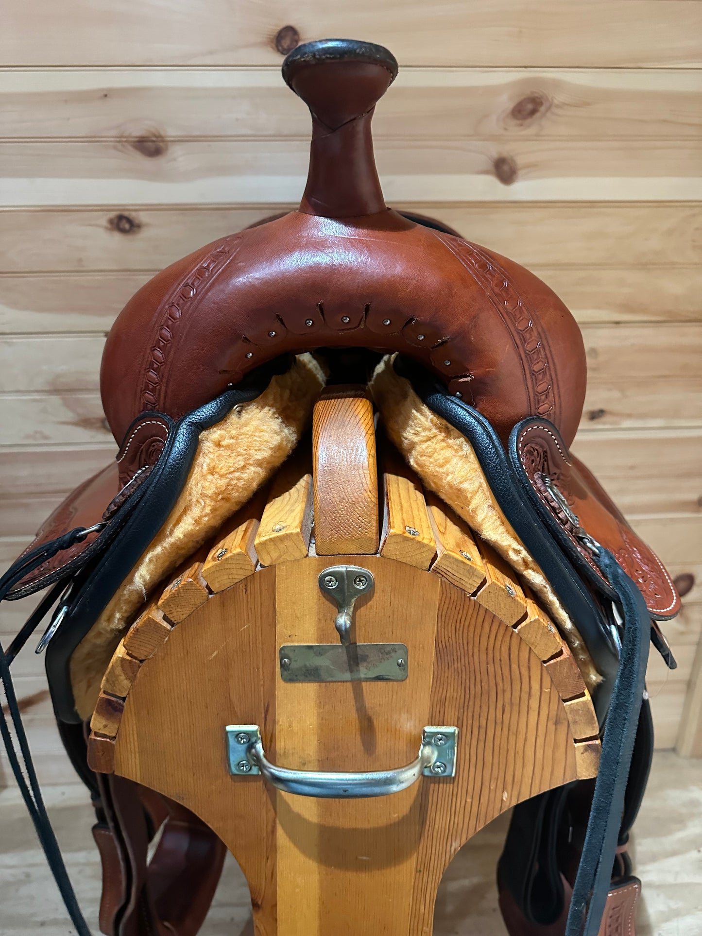 17” Circle Y Sheridan Flex2 Western Trail Saddle Model 1572