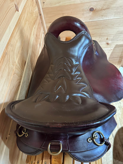 16.5” Tucker Endurance Trail Saddle Model 159