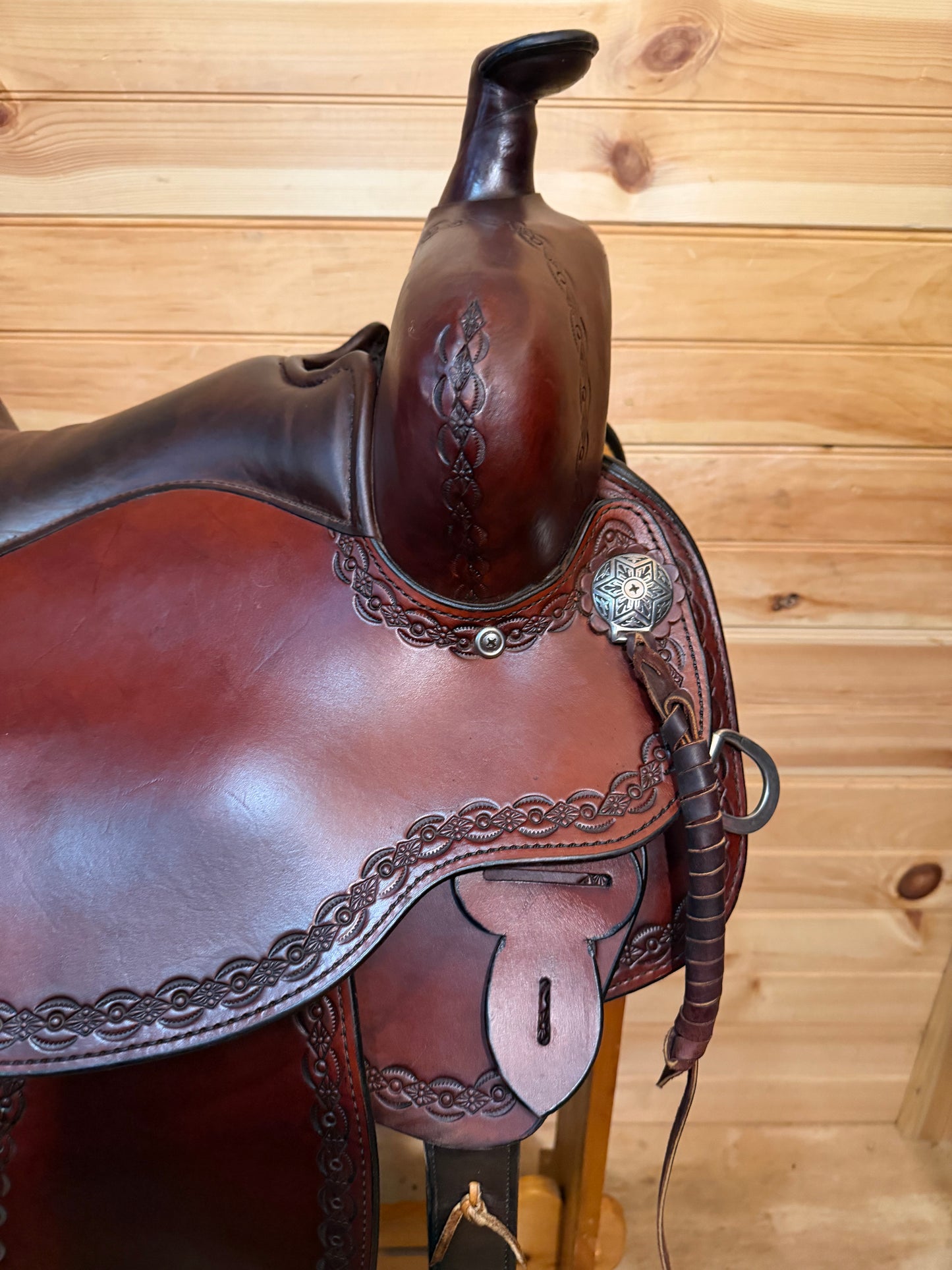 16” Circle Y Alpine Flex2 Western Trail Saddle Model 2377 (2018)